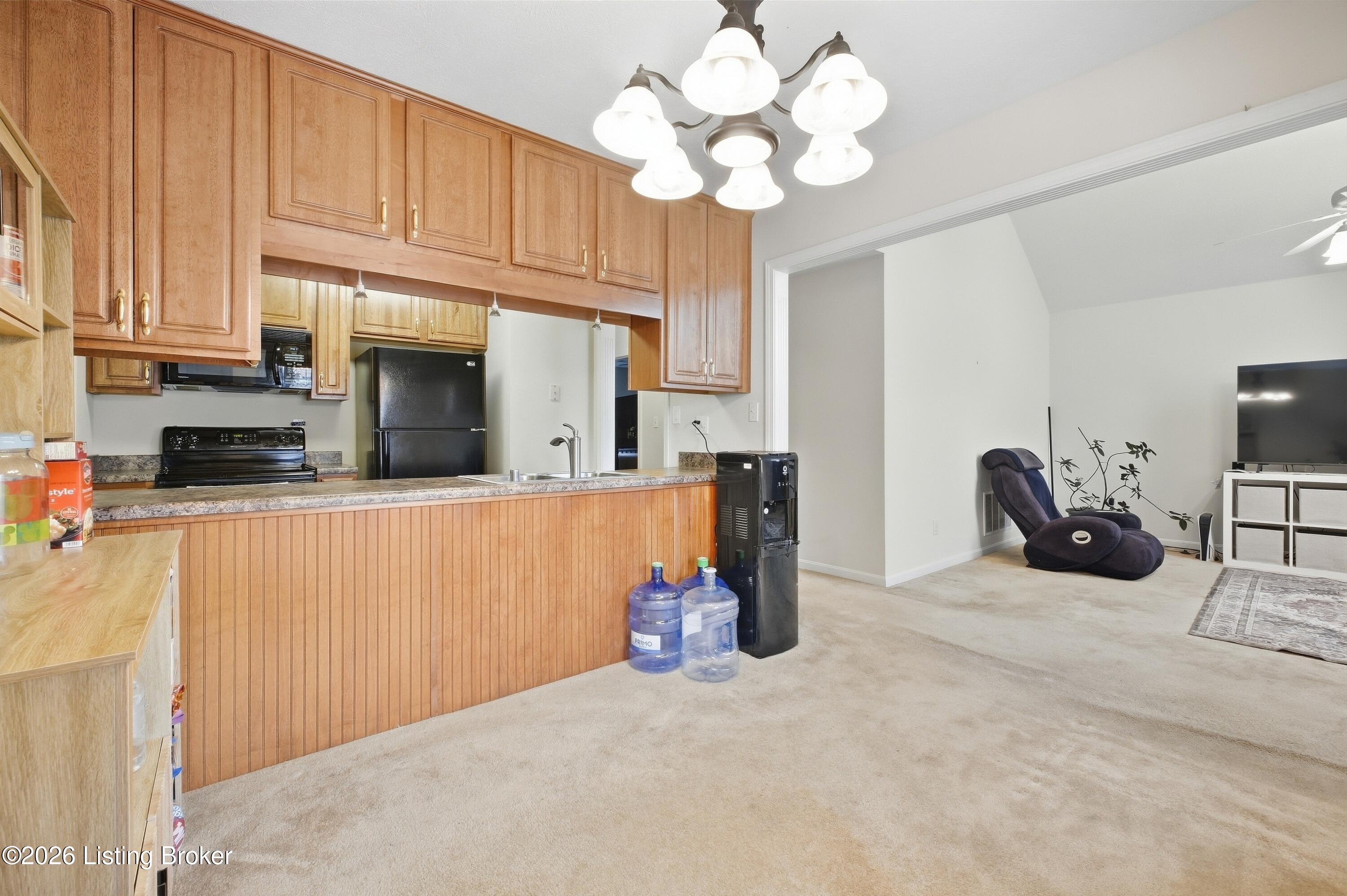 4803 Edge Valley Ln Property Photo 10