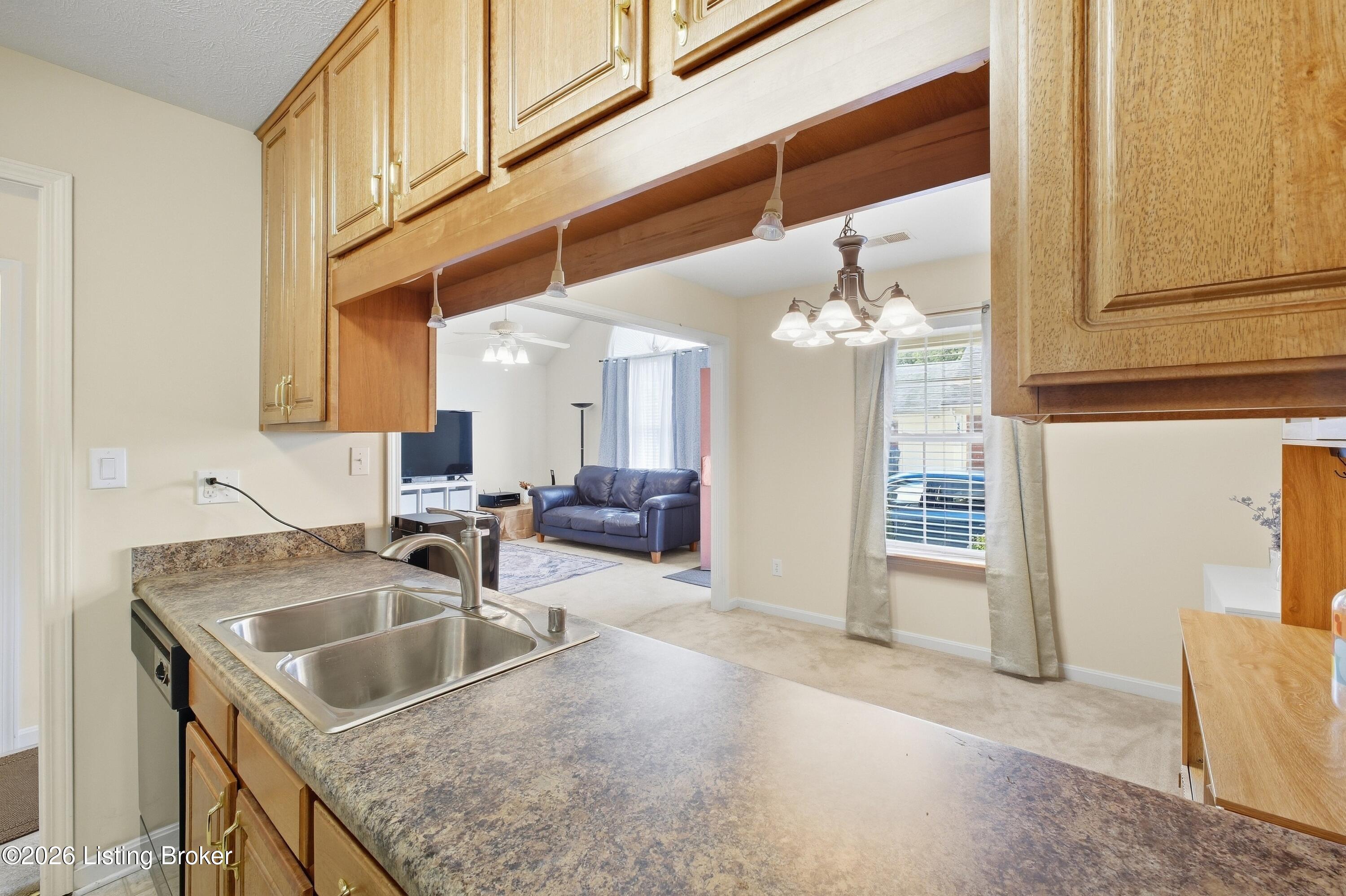 4803 Edge Valley Ln Property Photo 14