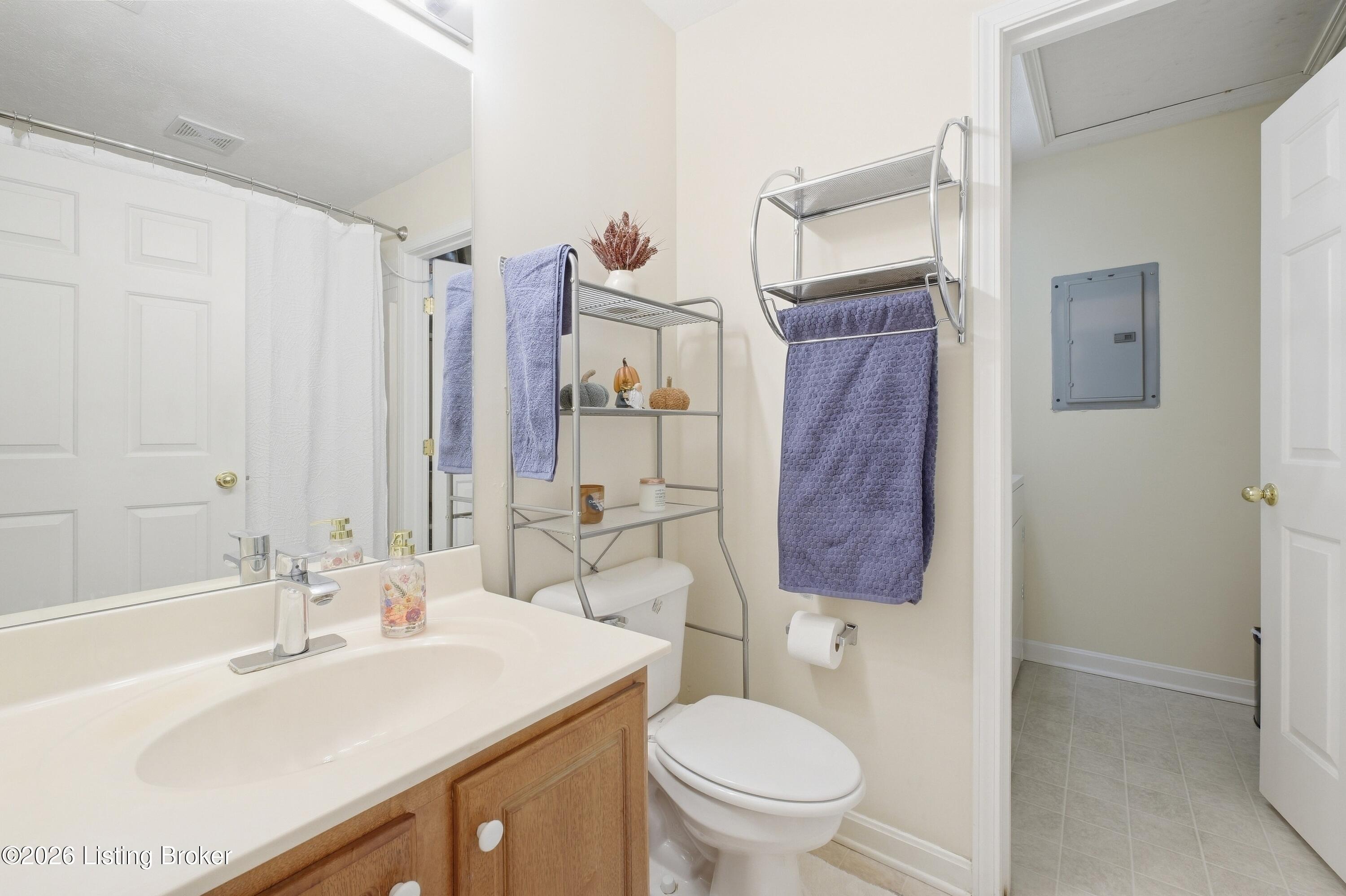 4803 Edge Valley Ln Property Photo 18