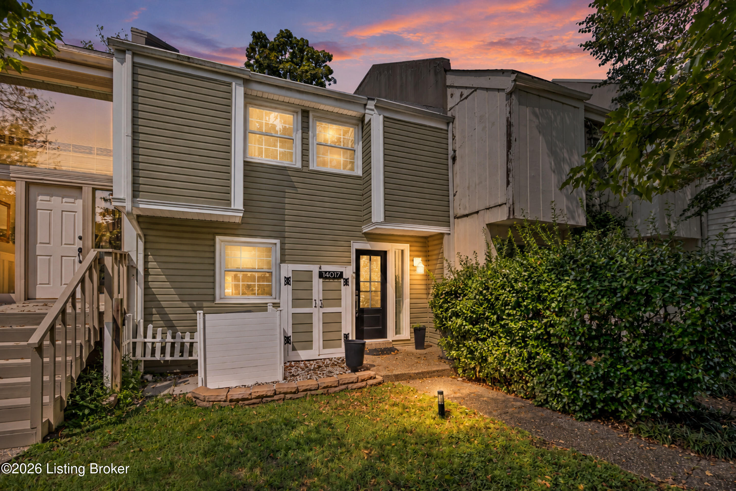 14017 Harbour Pl Property Photo 2