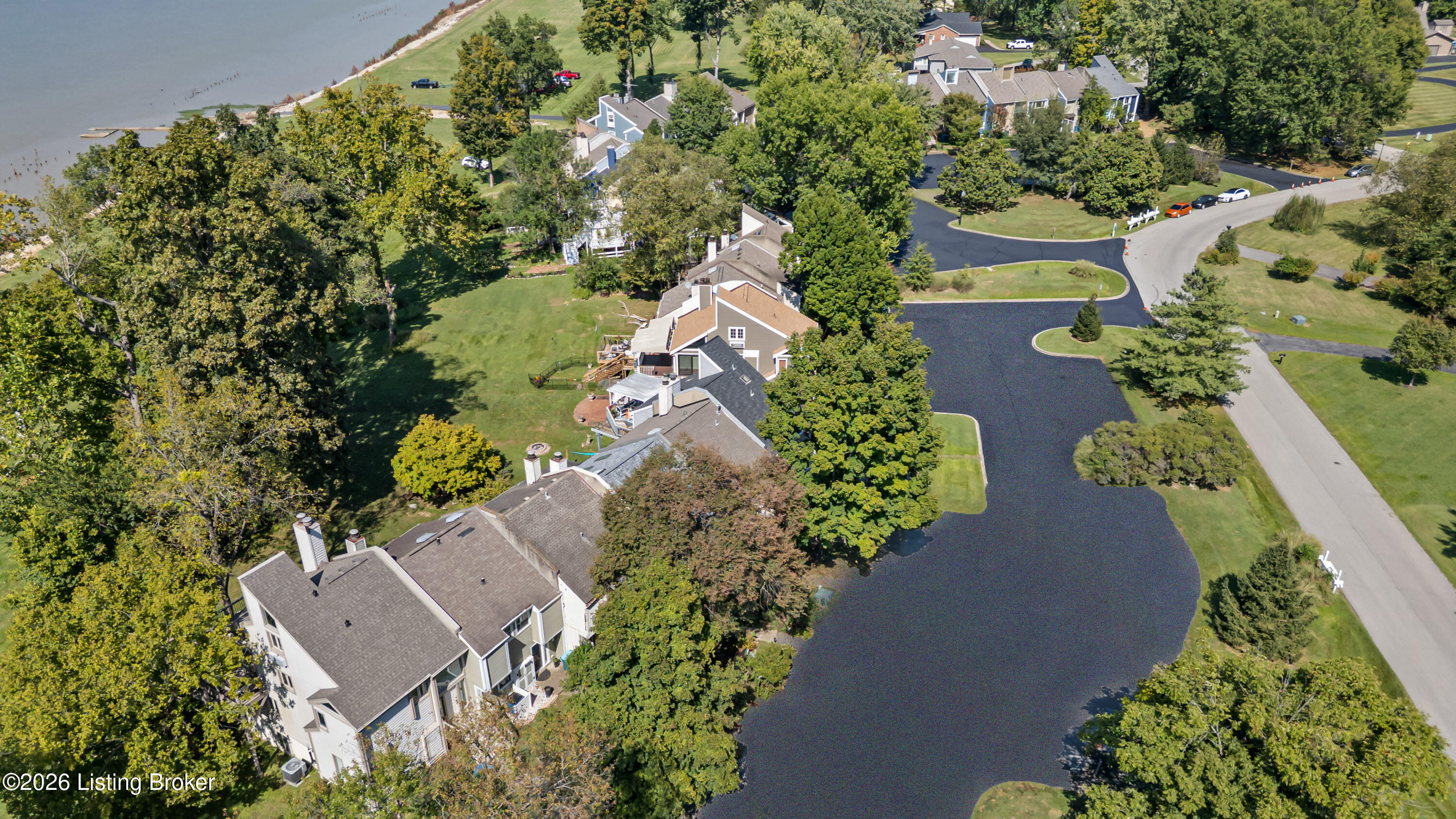 14017 Harbour Pl Property Photo 5