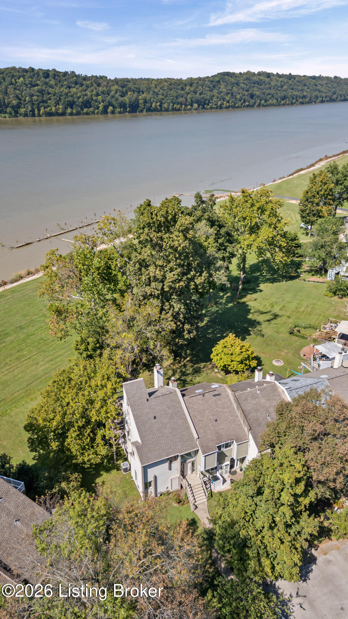 14017 Harbour Pl Property Photo 6