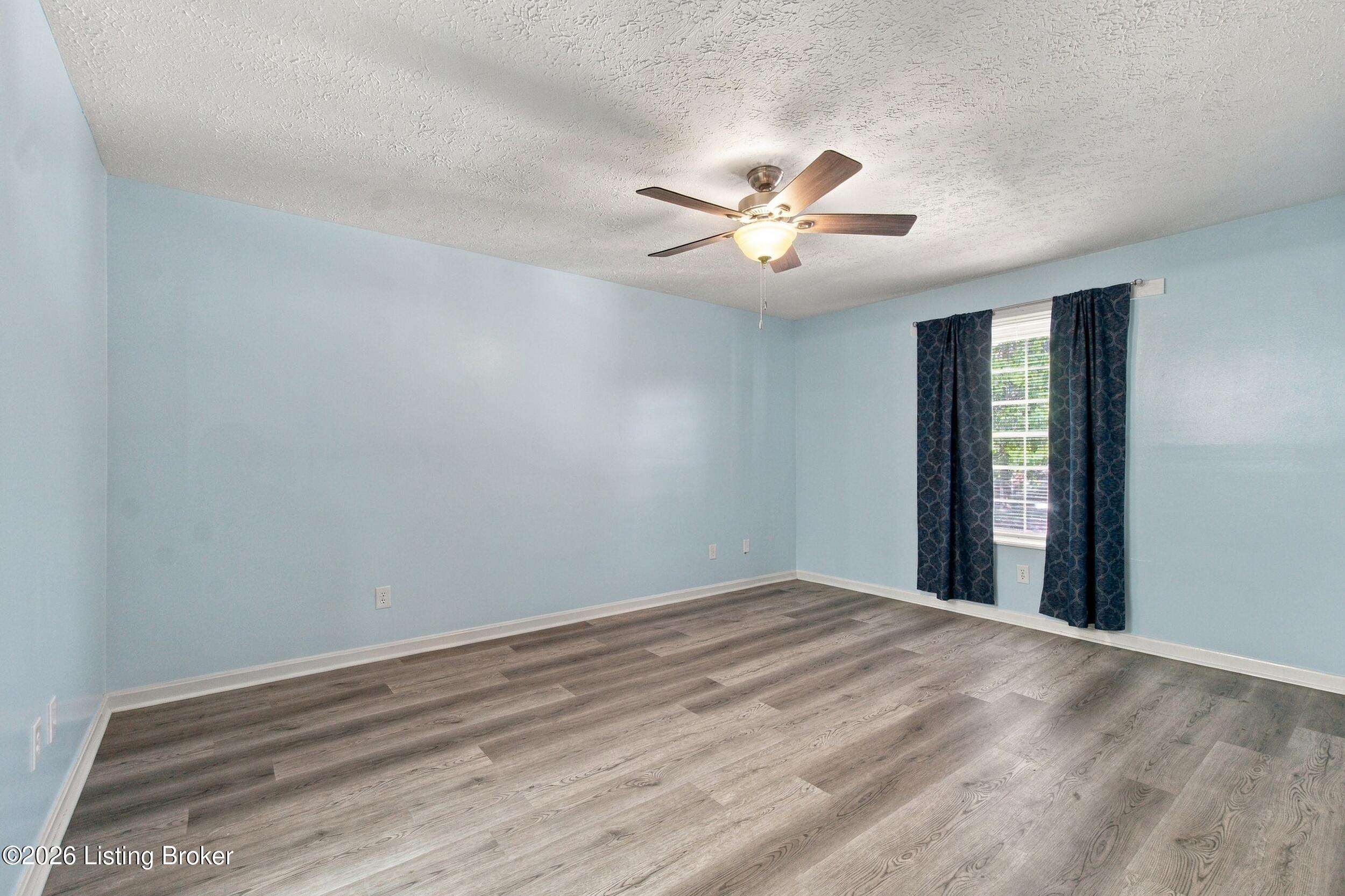3008 Treeview Ct Property Photo 20