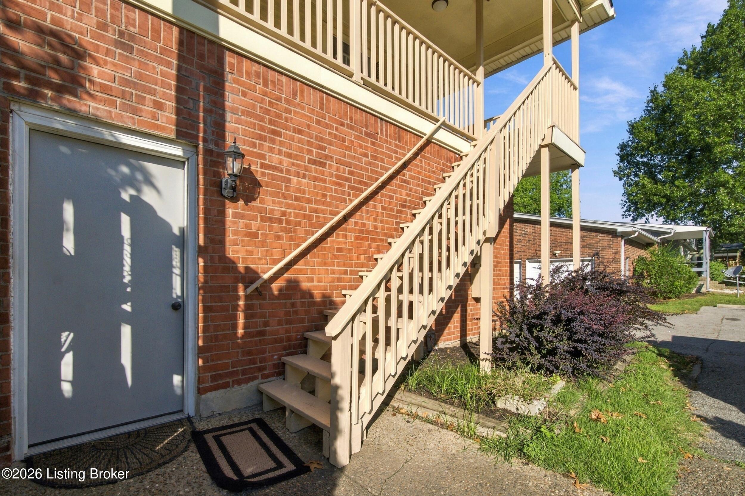 3008 Treeview Ct Property Photo 25