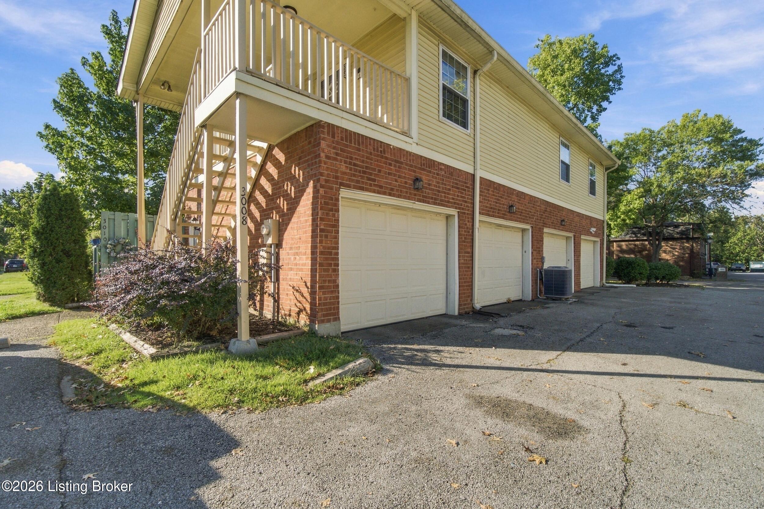 3008 Treeview Ct Property Photo 26
