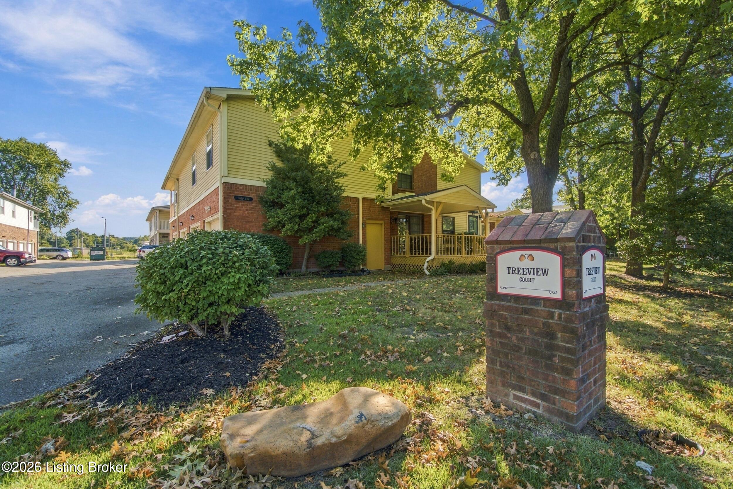 3008 Treeview Ct Property Photo 27