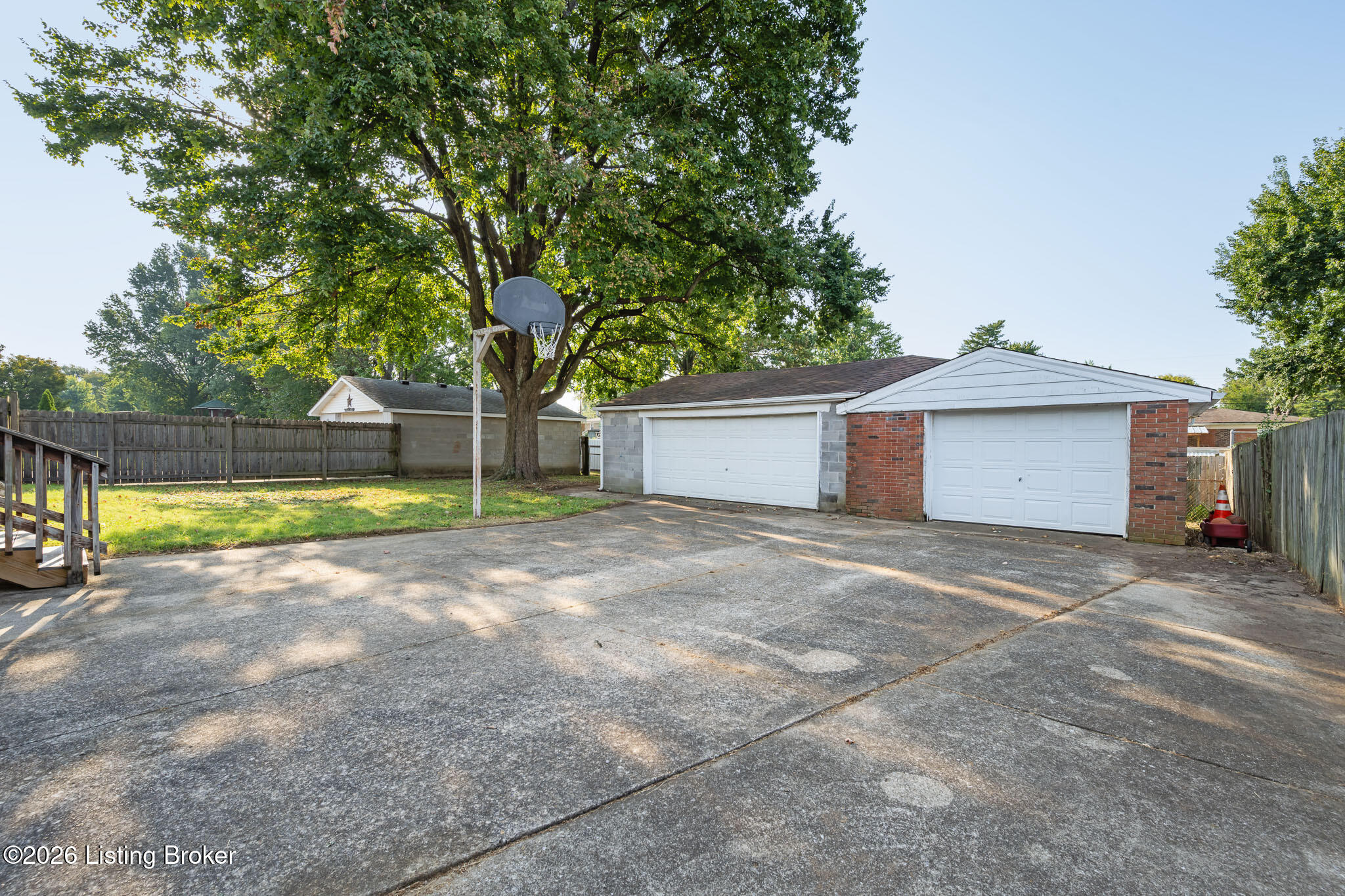 5100 Barnes Dr Property Photo 33