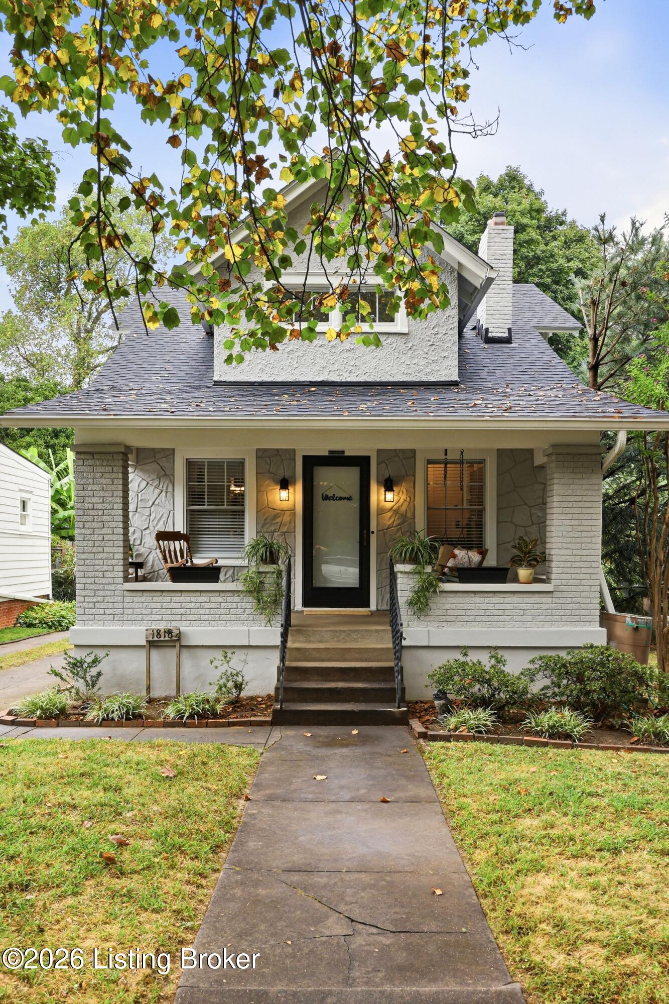 1818 Woodbourne Ave Property Photo 1