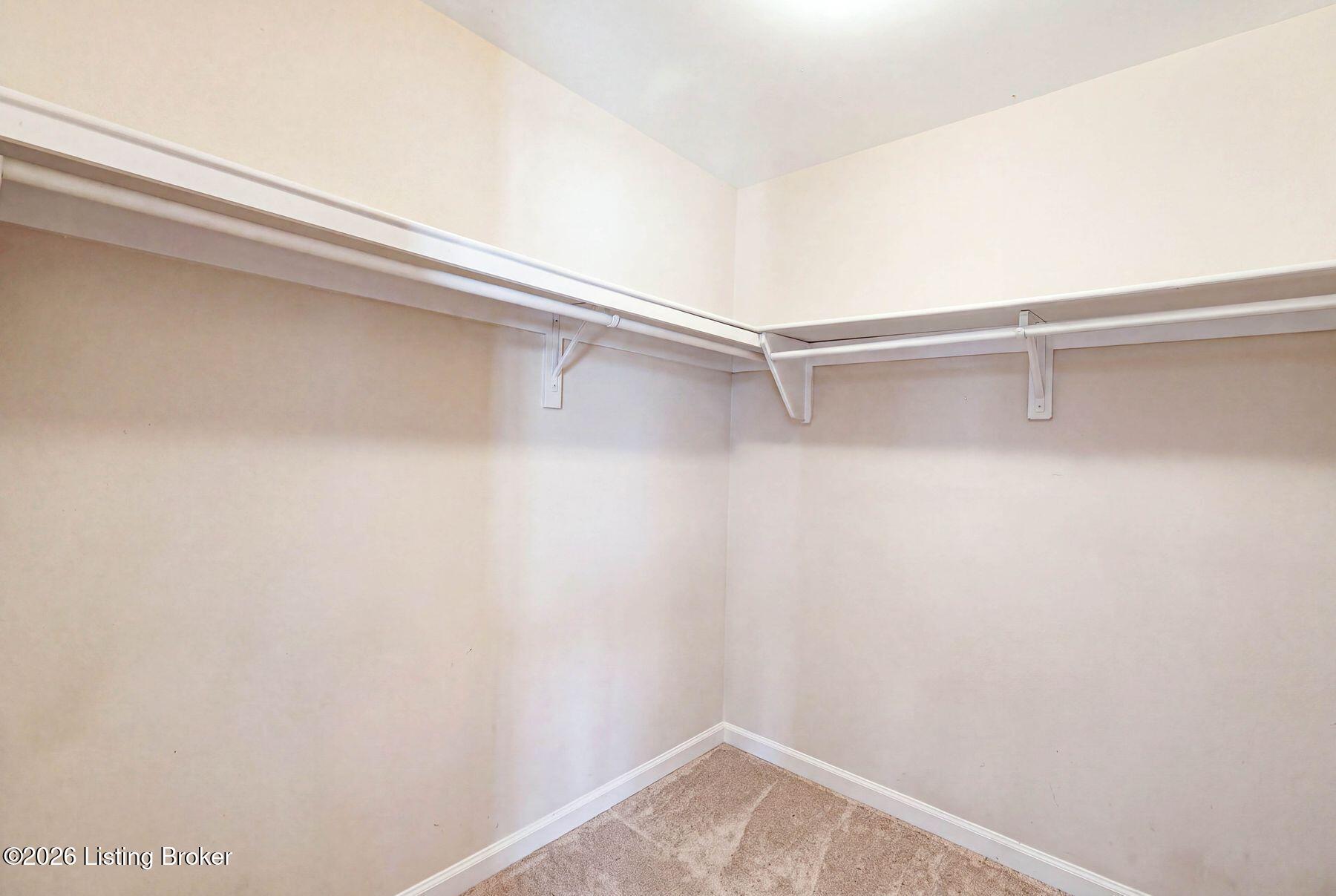 225 Crescent Hill Pl Apt 211 Property Photo 43