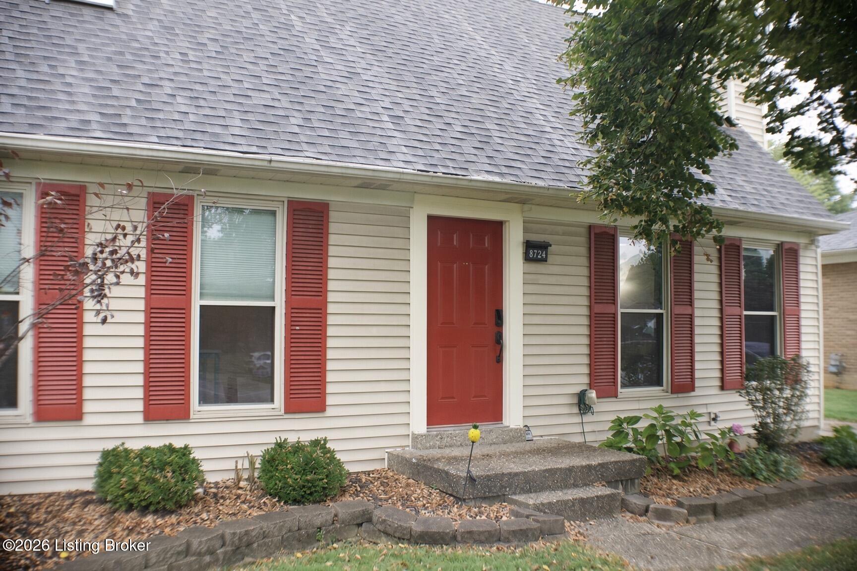 8724 Loch Lea Ln Property Photo 1