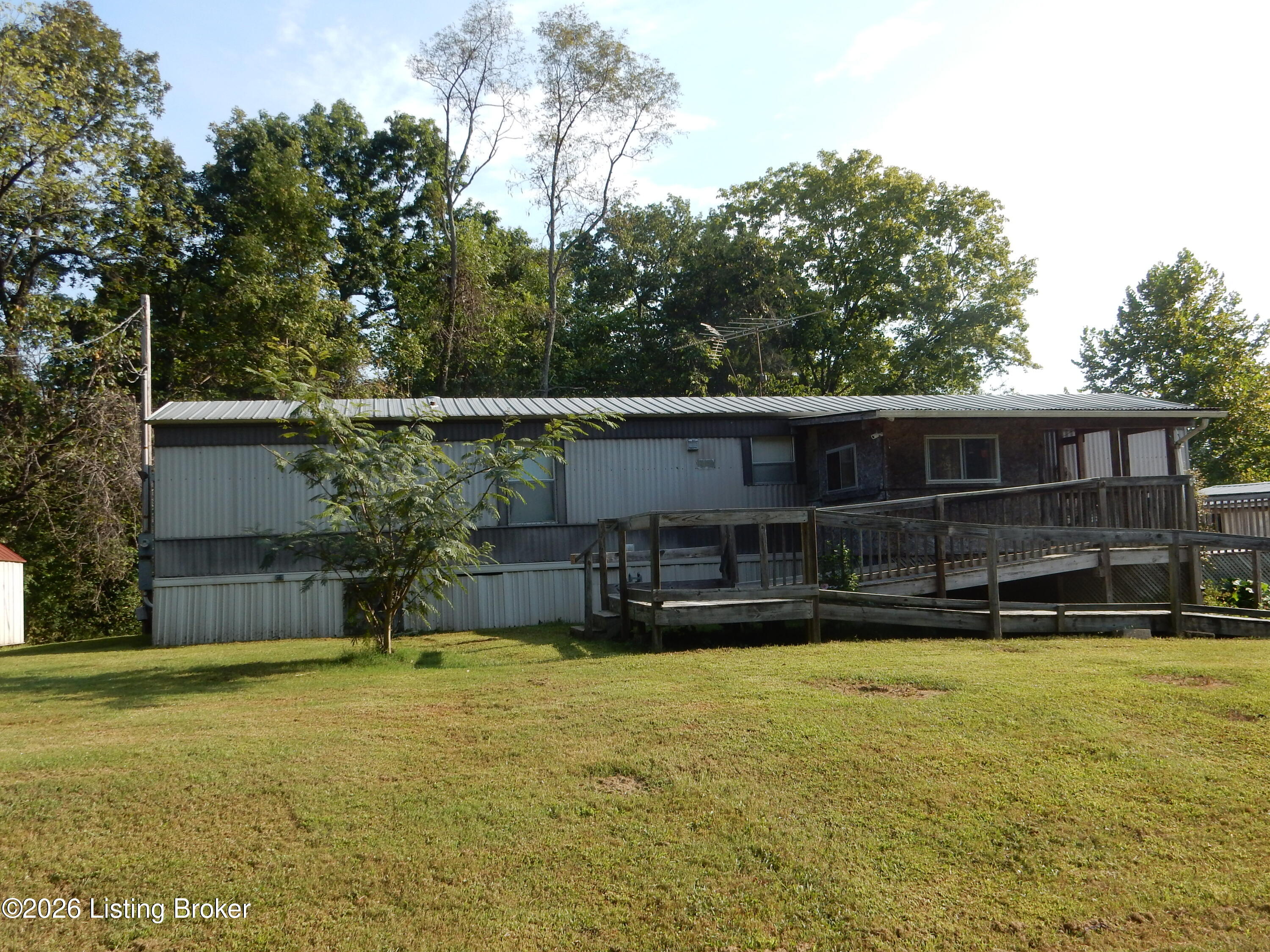 426 Tuts Rd