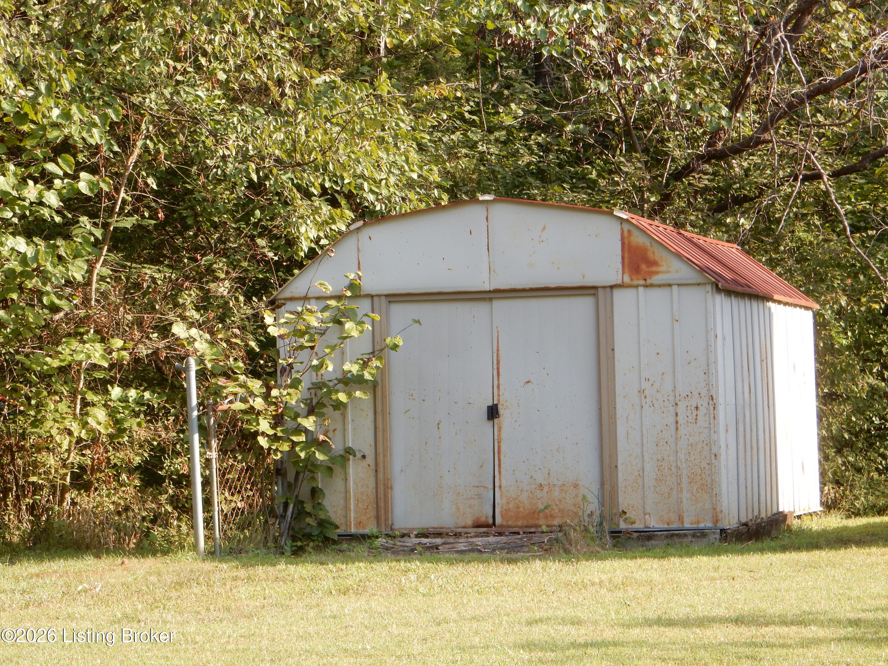 426 Tuts Rd Property Photo 4
