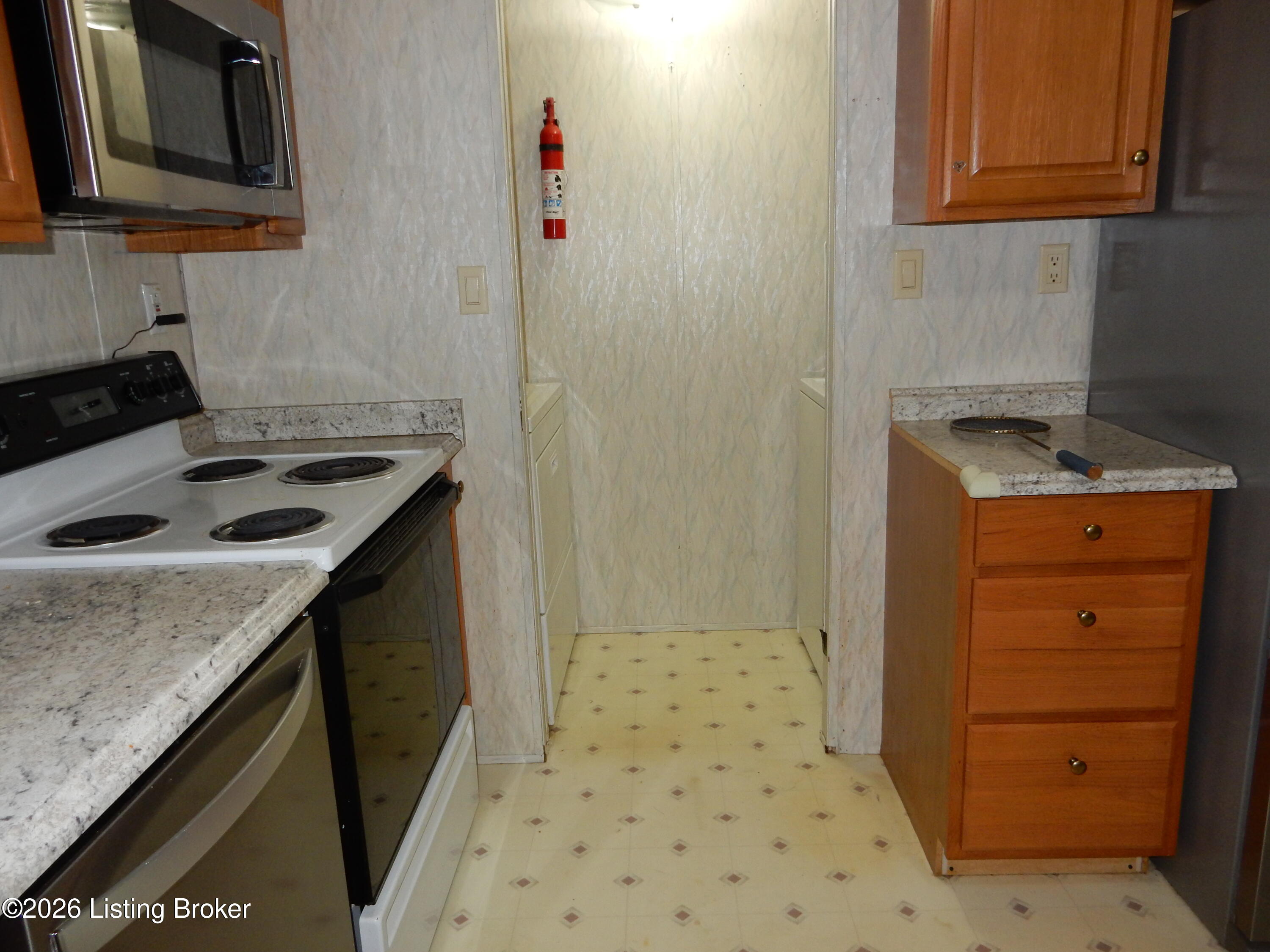 426 Tuts Rd Property Photo 14