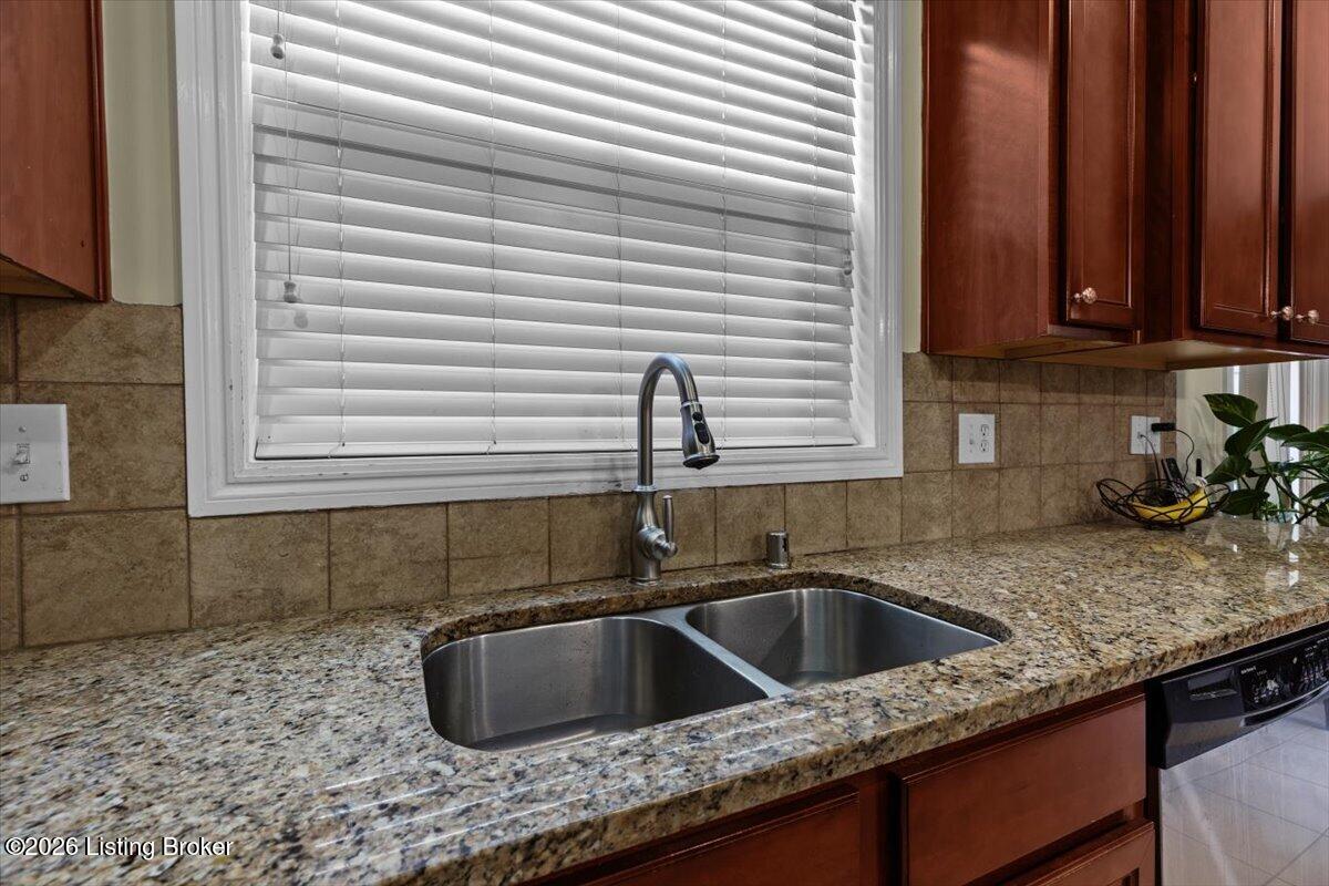 2108 Cherry Creek Rd Property Photo 15
