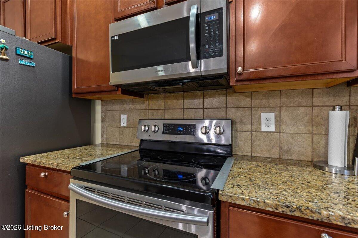 2108 Cherry Creek Rd Property Photo 16