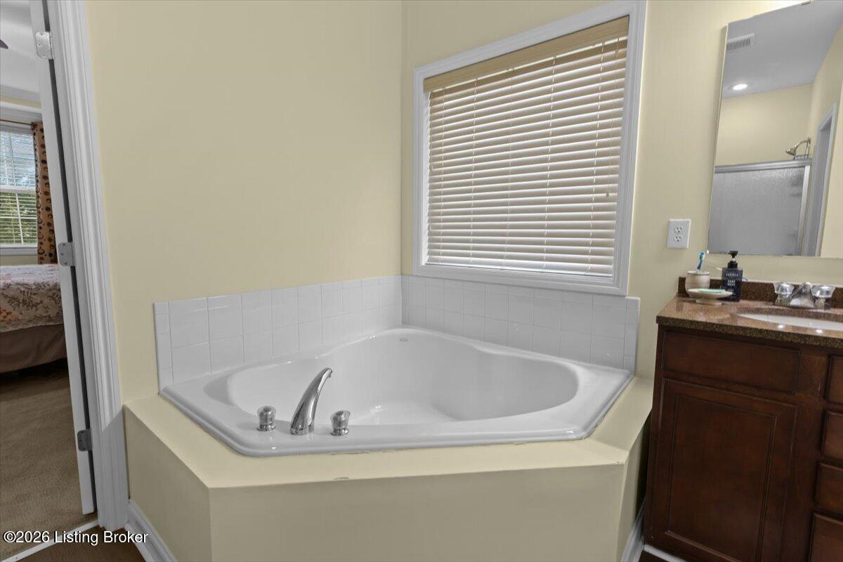 2108 Cherry Creek Rd Property Photo 28