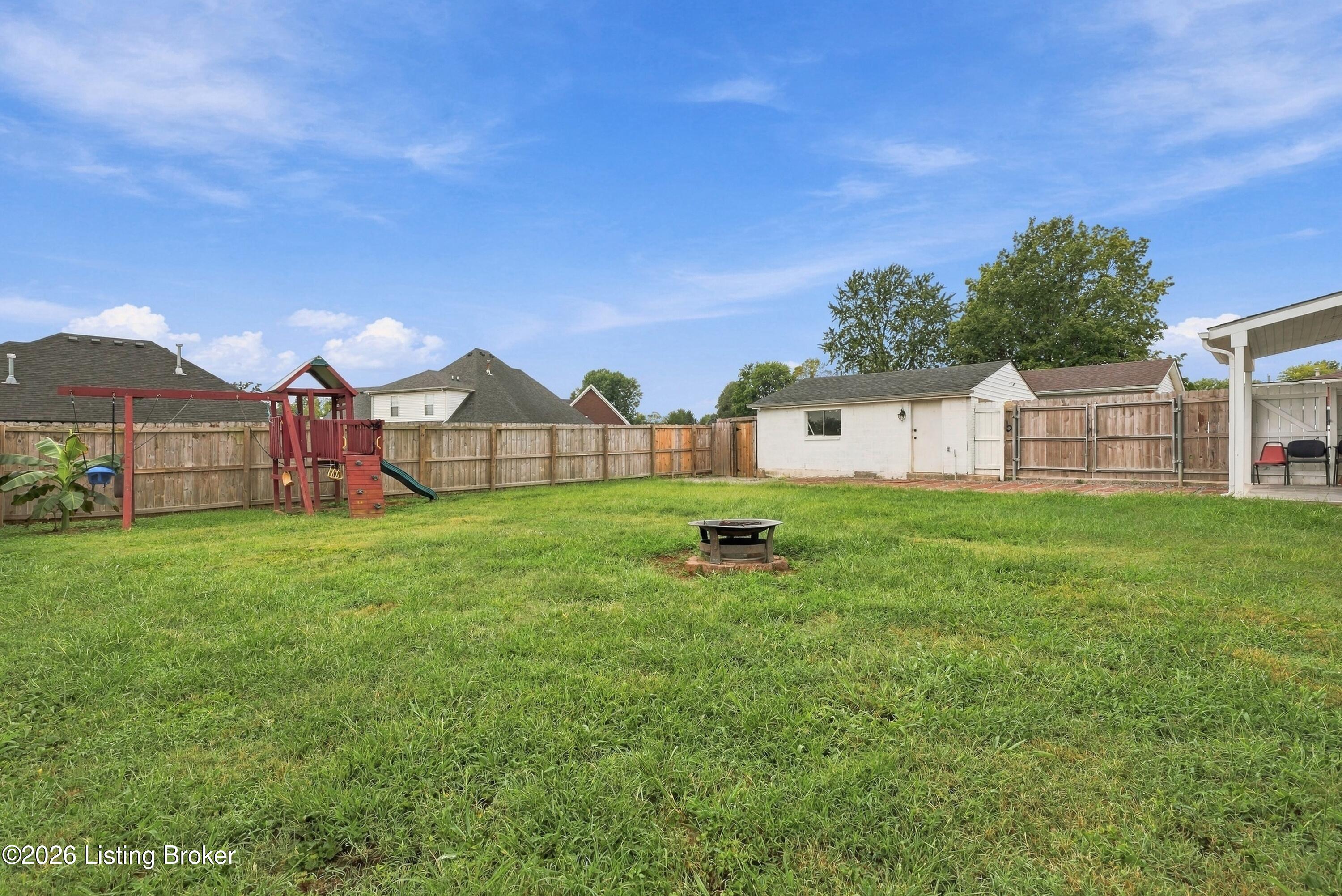 5918 Bay Pine Dr Property Photo 79