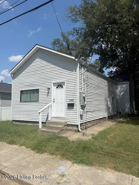 1843 Lytle St Property Photo 1