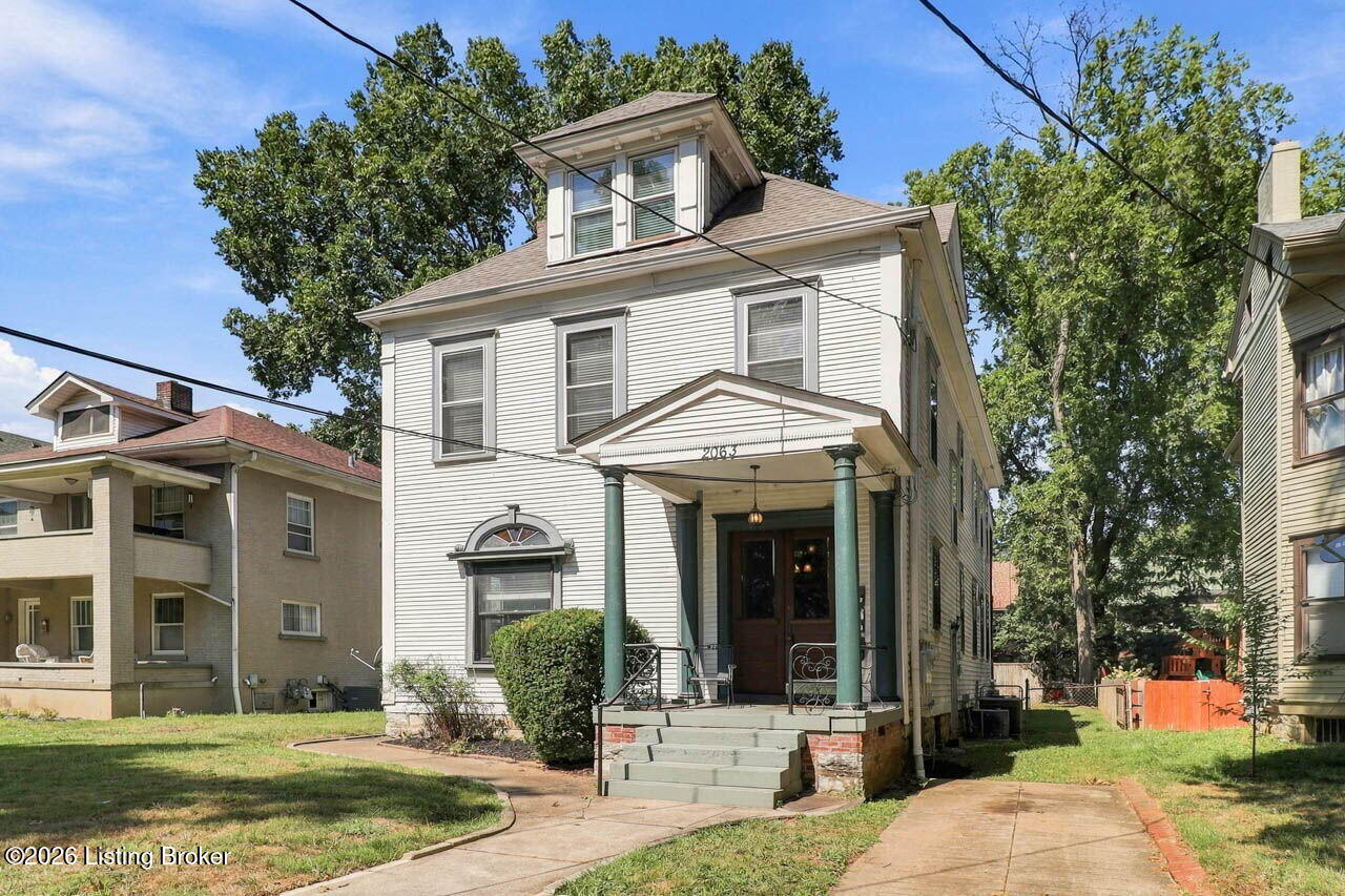 2063 Sherwood Ave Property Photo 58