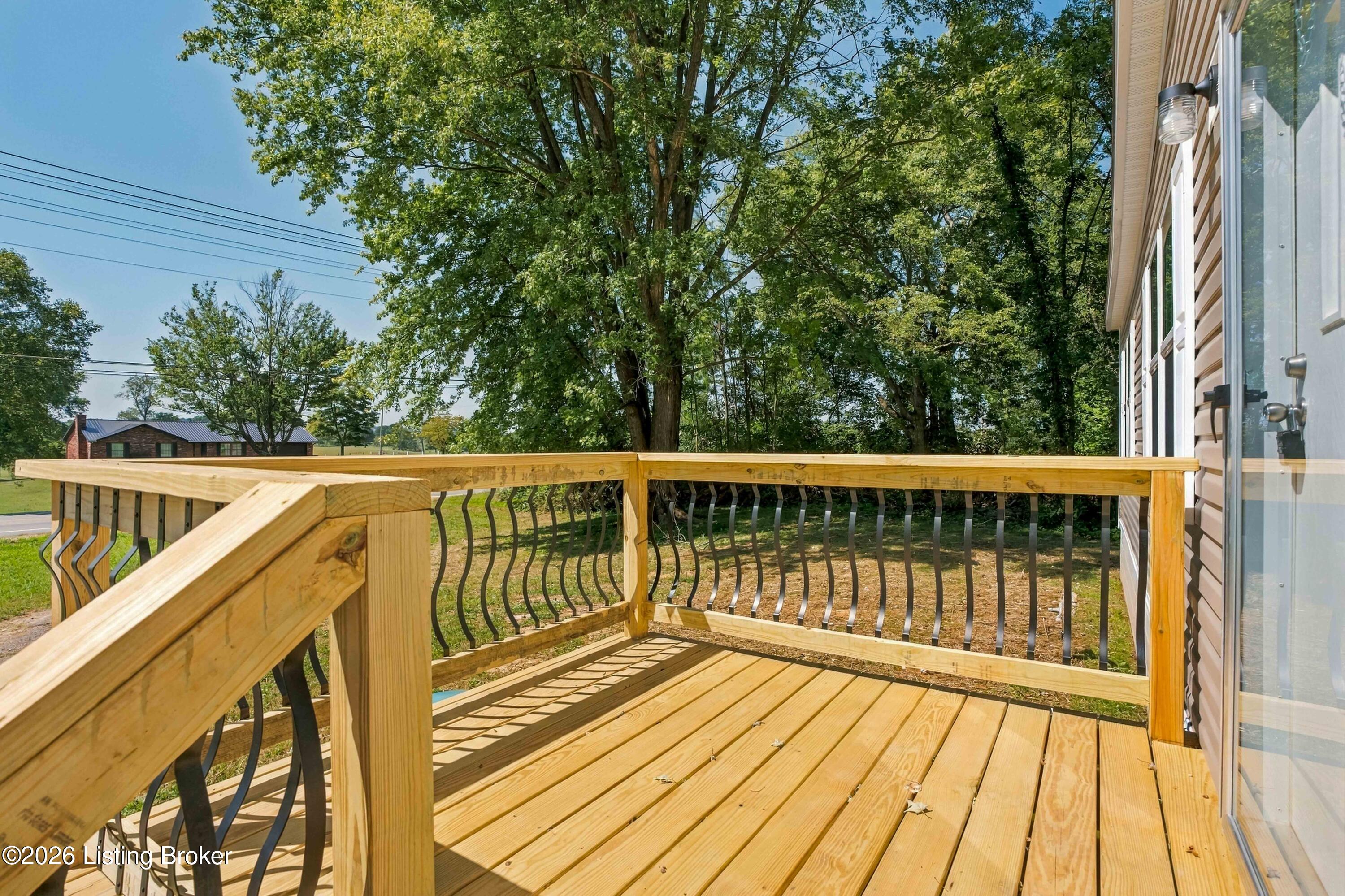 8686 Brandenburg Rd Property Photo 6