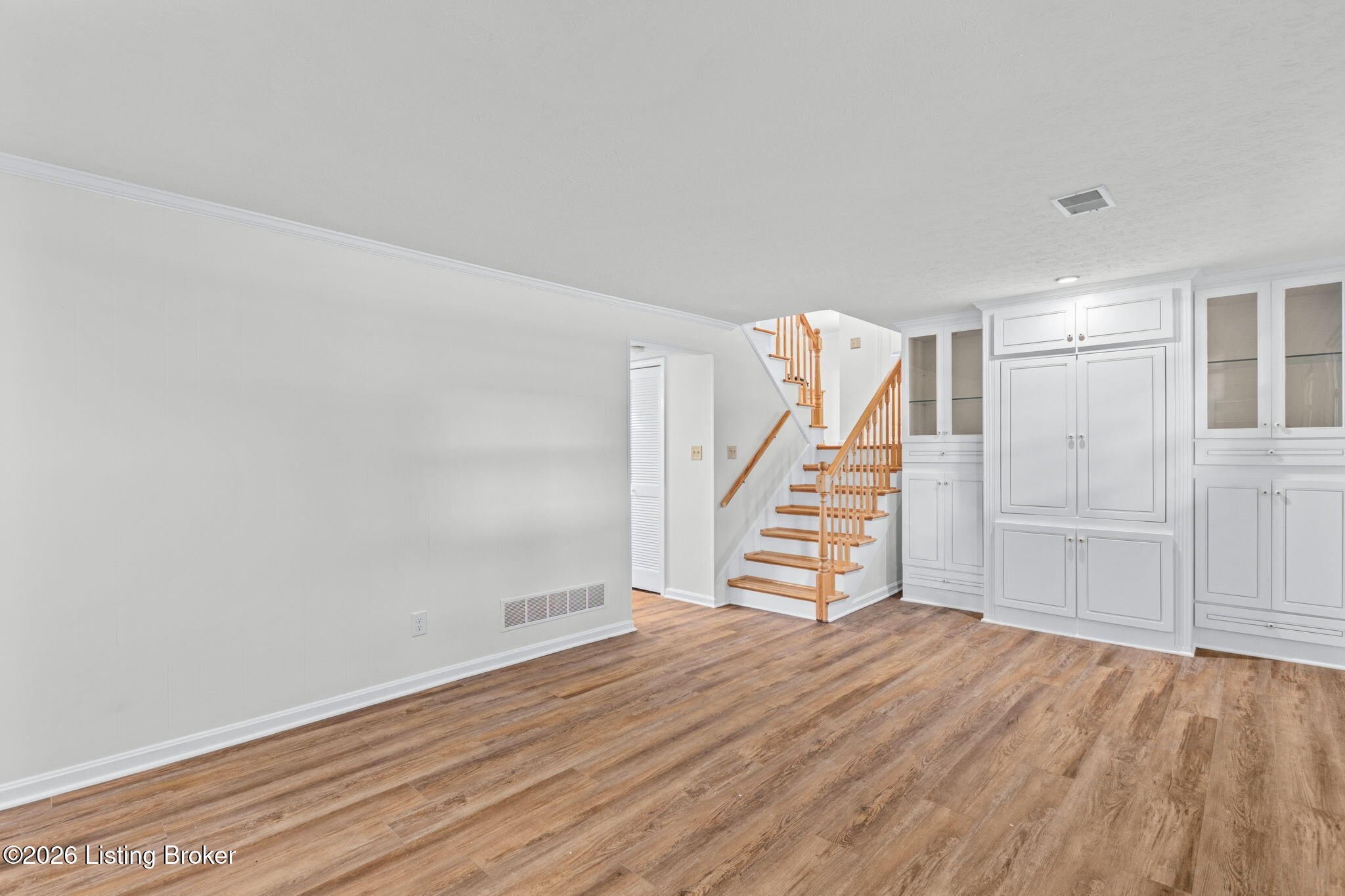 808 Foxwood Ave Property Photo 44