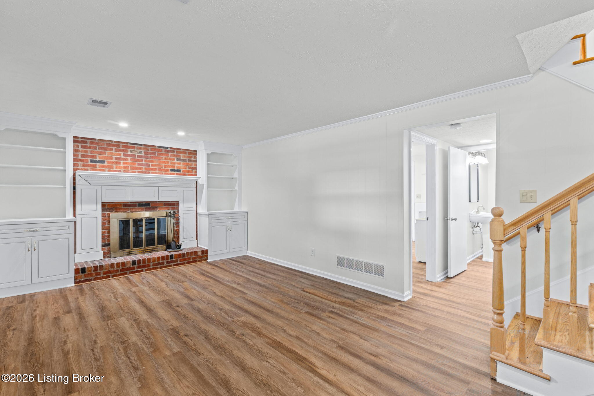 808 Foxwood Ave Property Photo 47