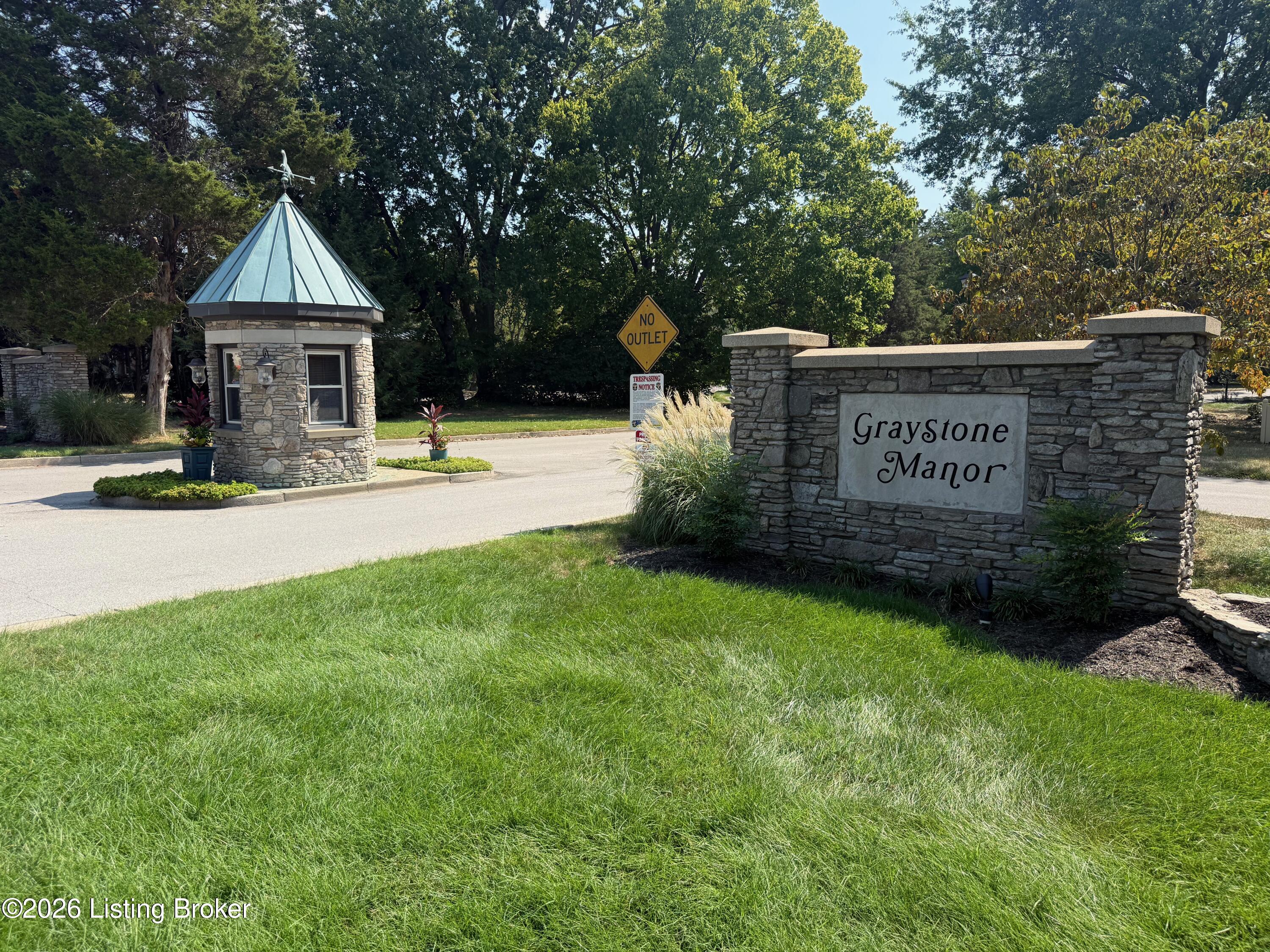 3013 Parkstone Ct