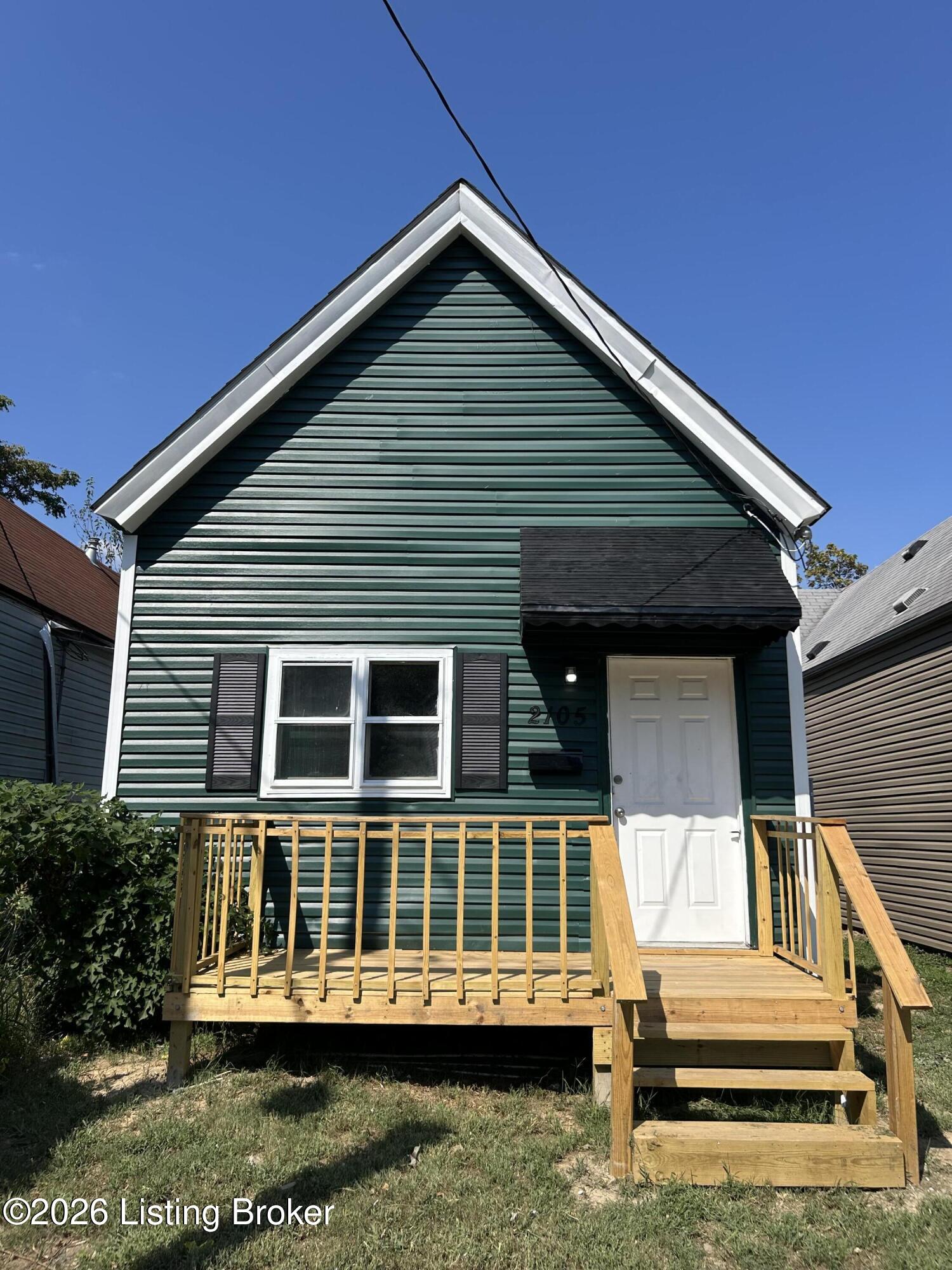 2105 Wilson Ave Property Photo 1