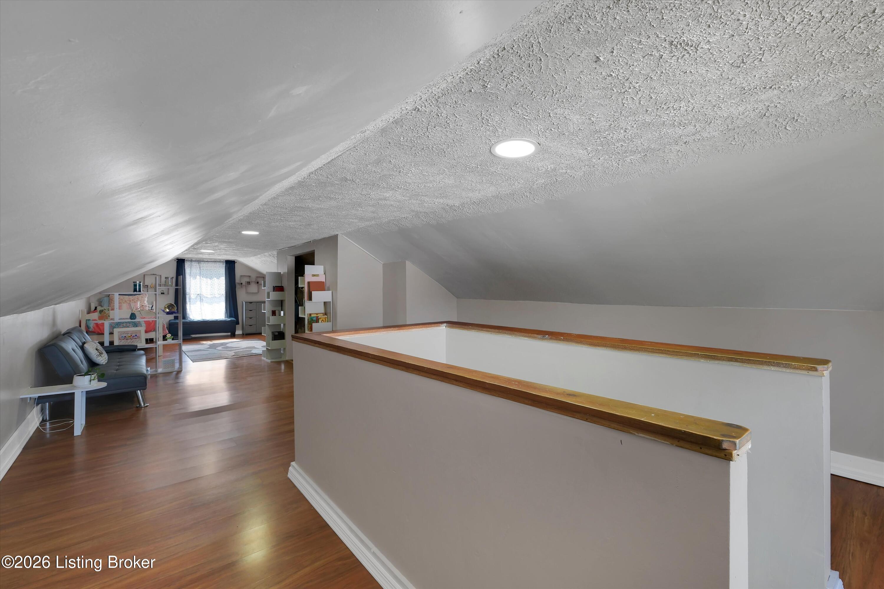 508 Kingston Ave Property Photo 26