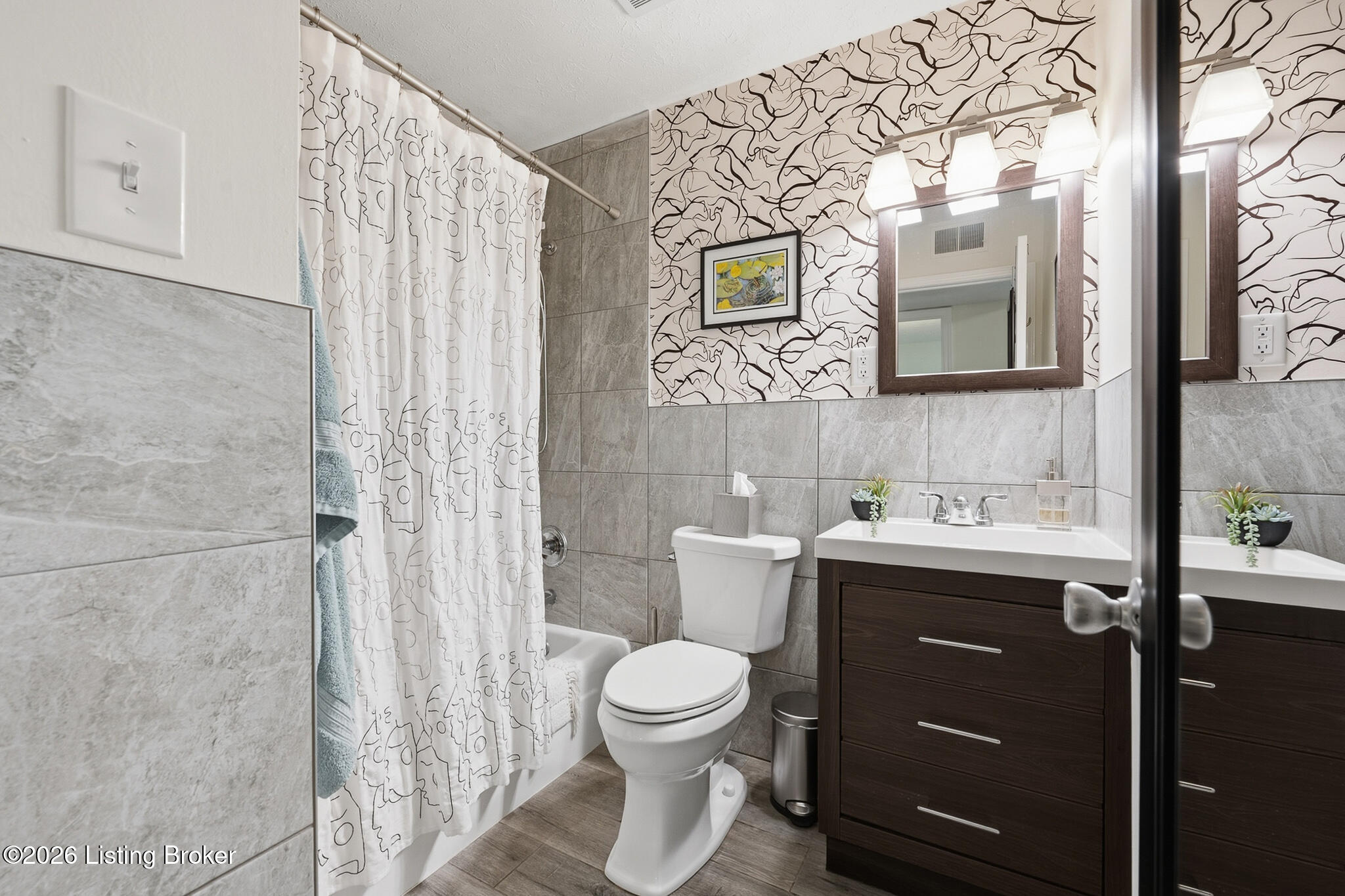 2505 Lindsay Ave 2 Property Photo 10