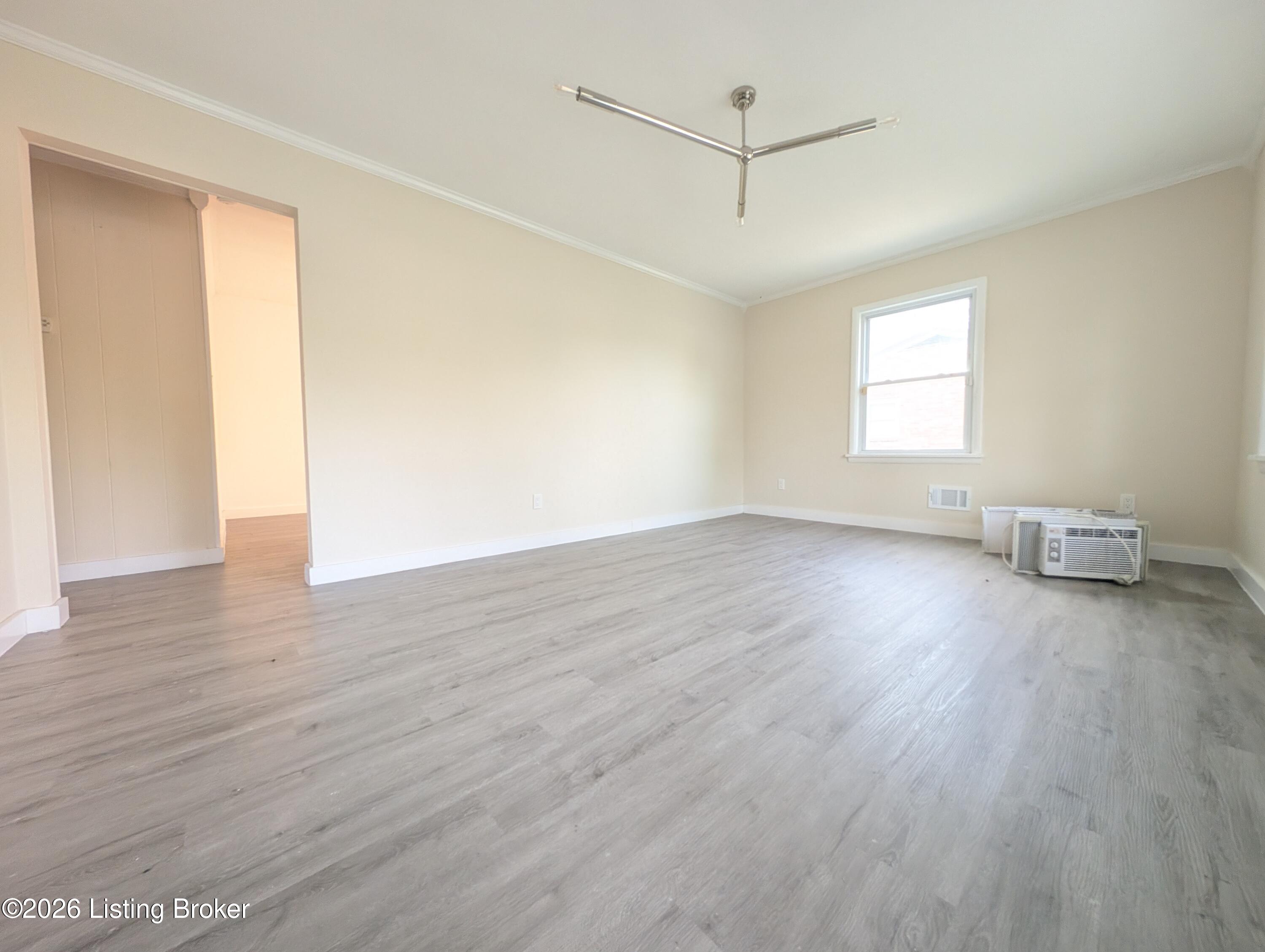 6006 Catheen Way Property Photo 5