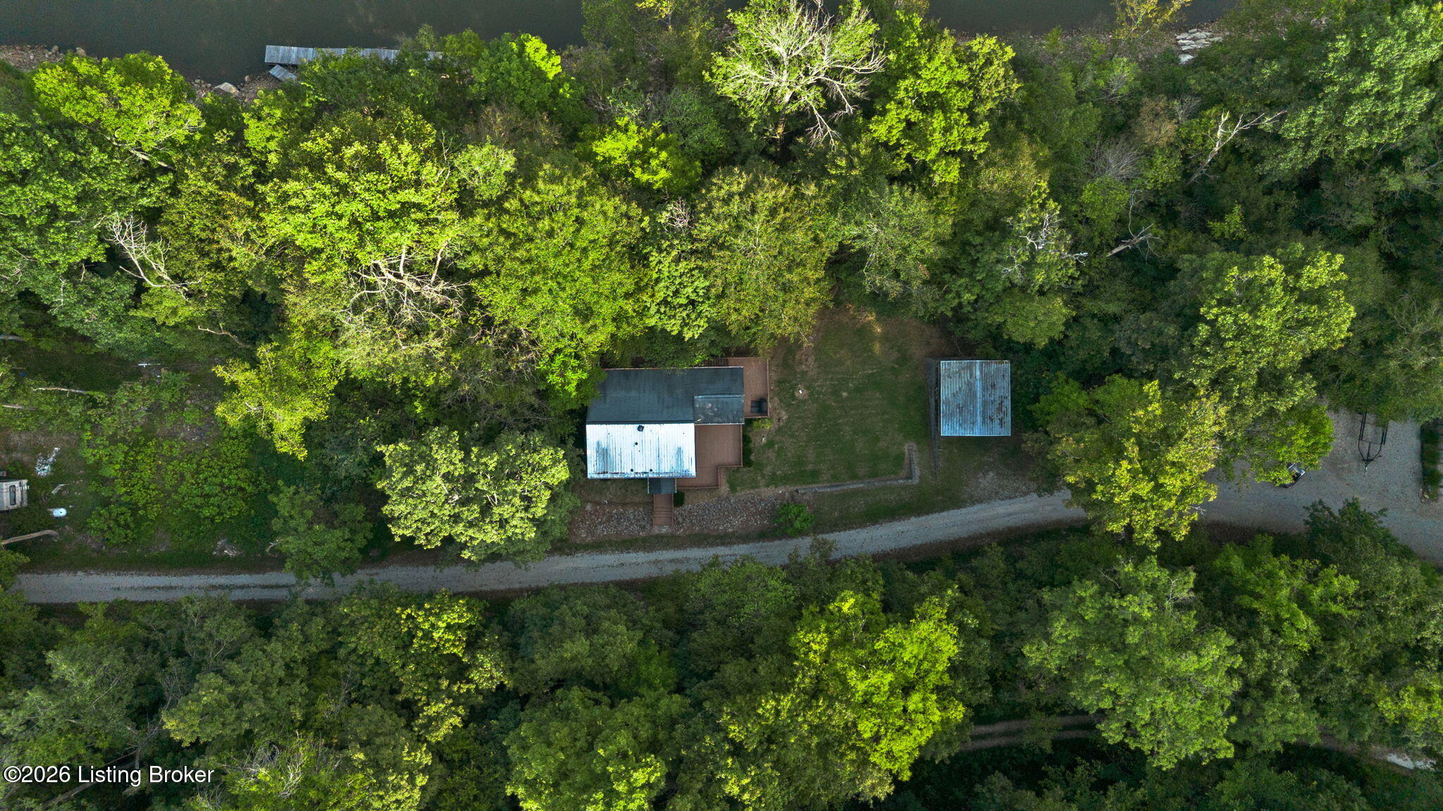 424 N Lakeside Ln Property Photo 8