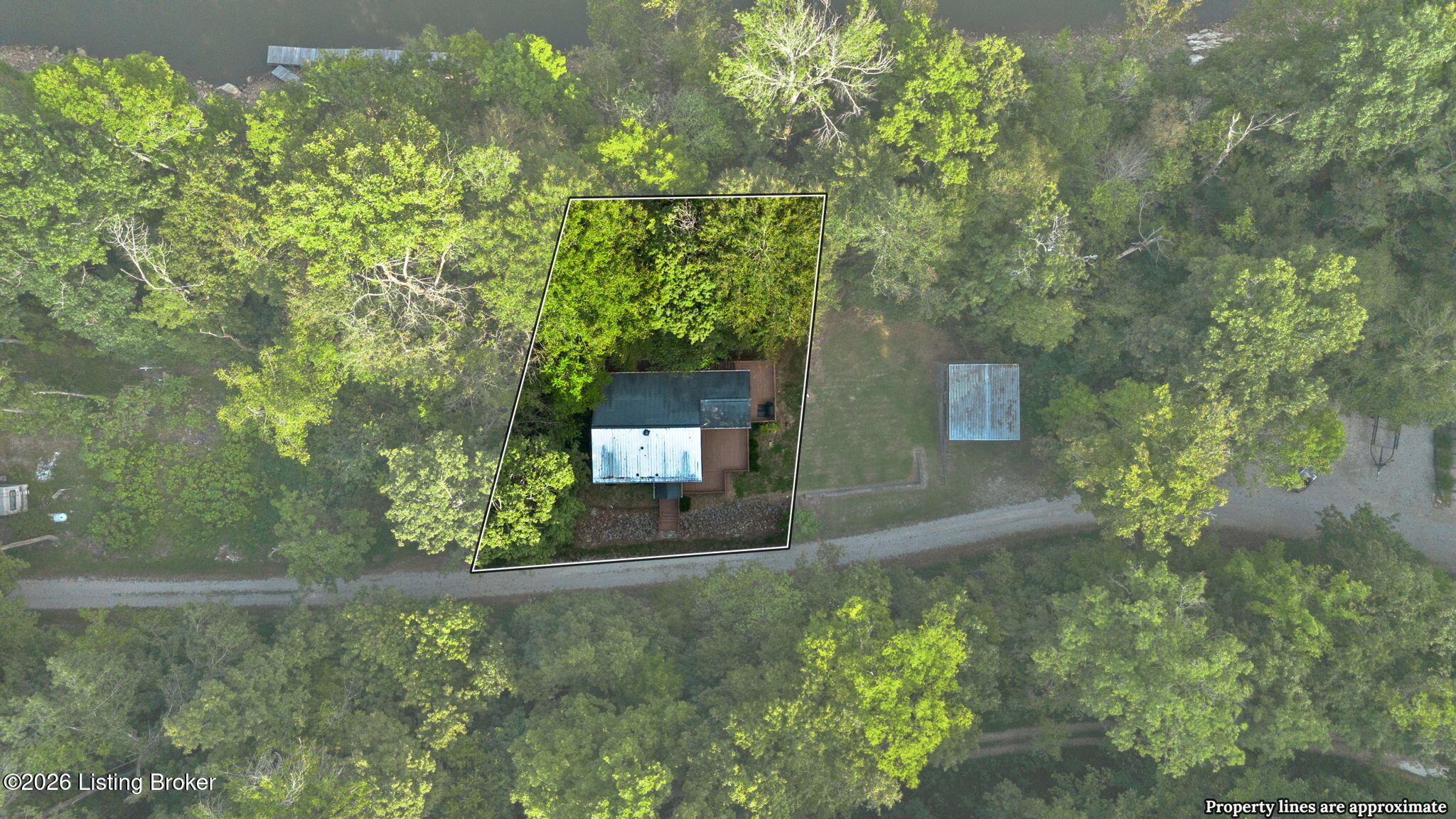 424 N Lakeside Ln Property Photo 9