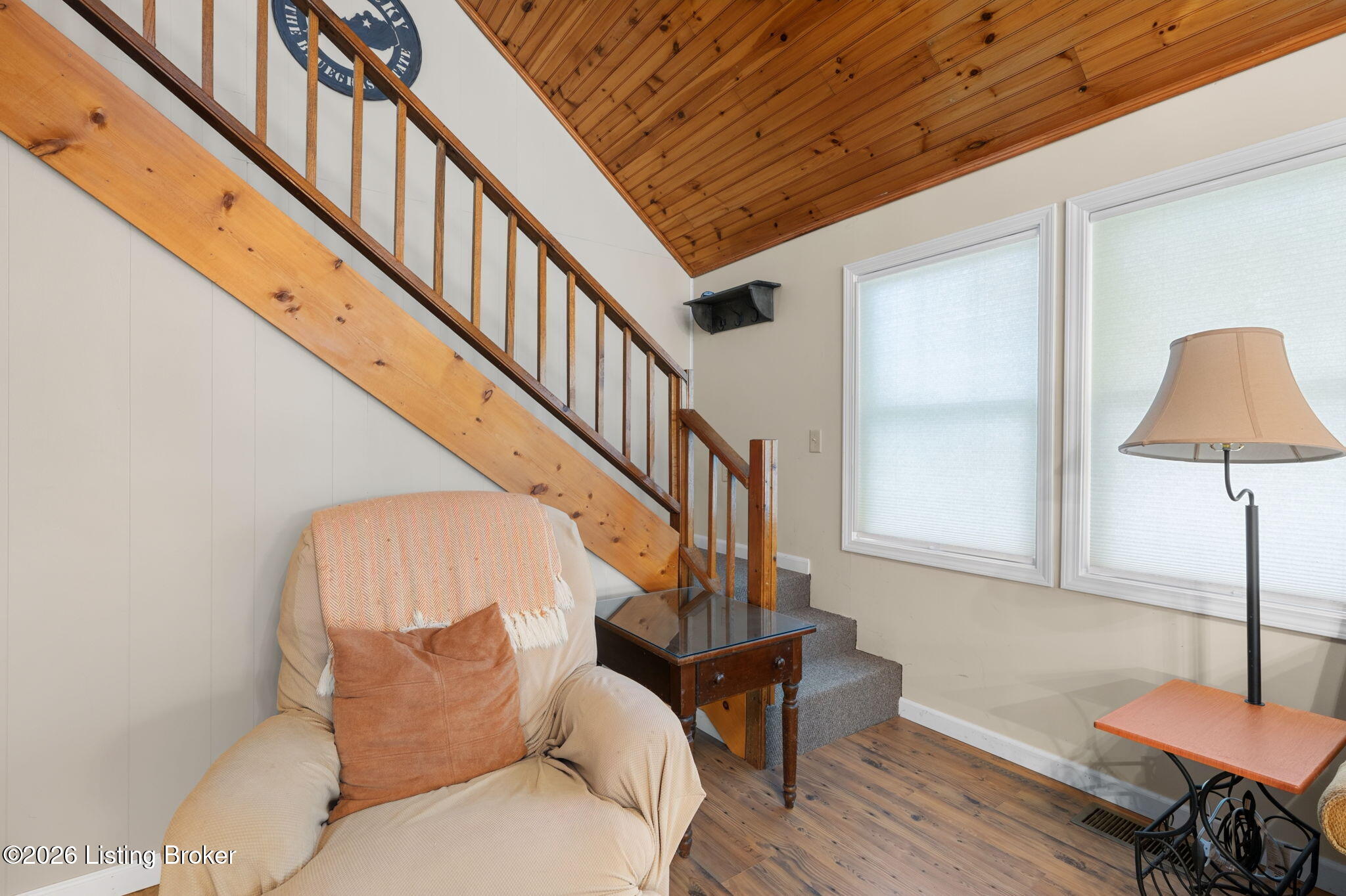 424 N Lakeside Ln Property Photo 16