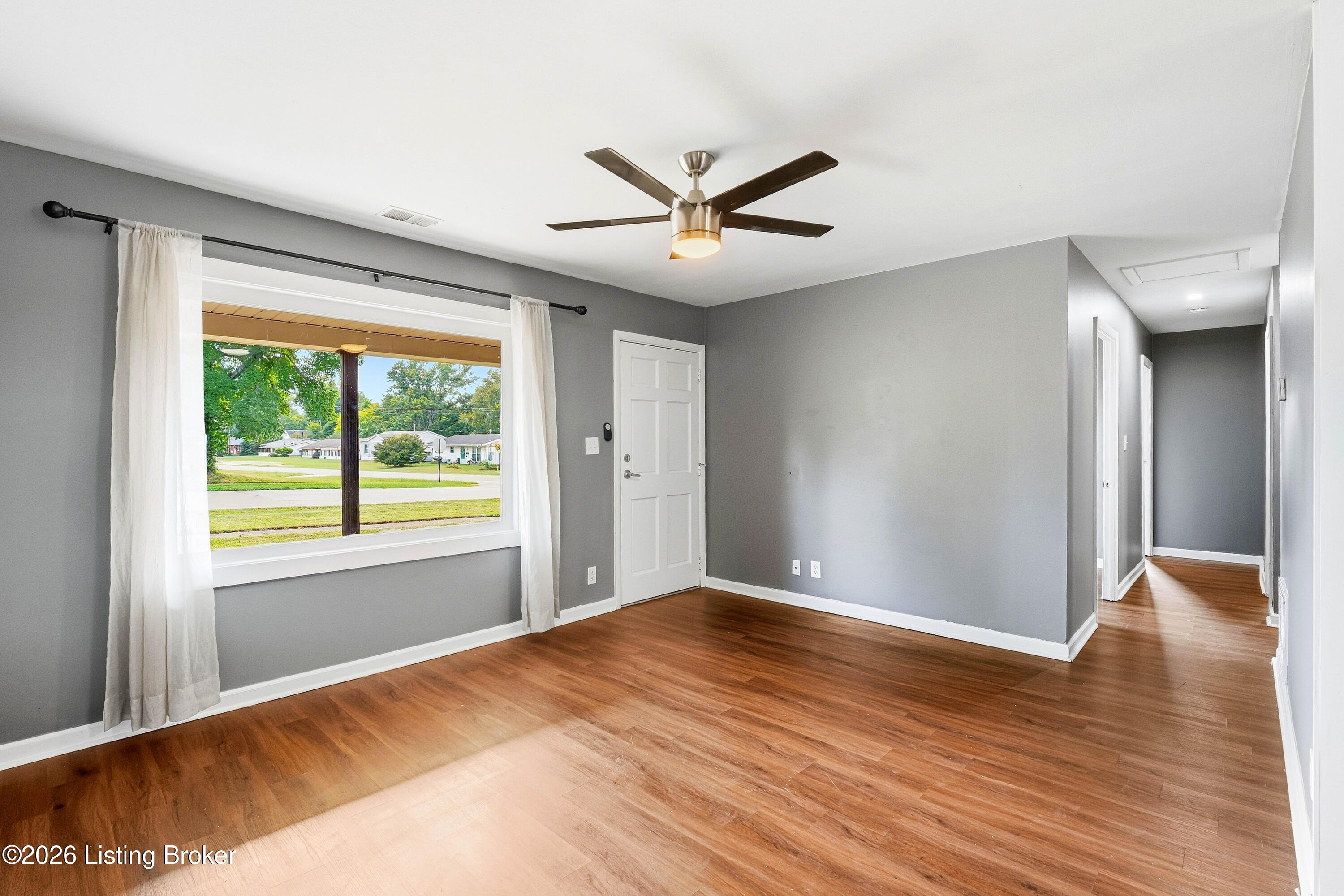 9919 Robsion Rd Property Photo 7