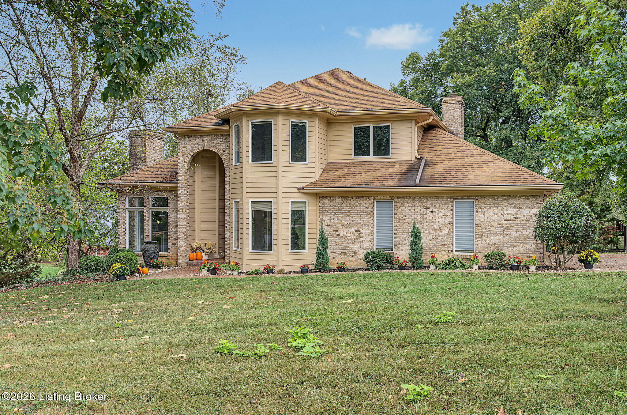 7642 Deer Meadow Dr Property Photo 1