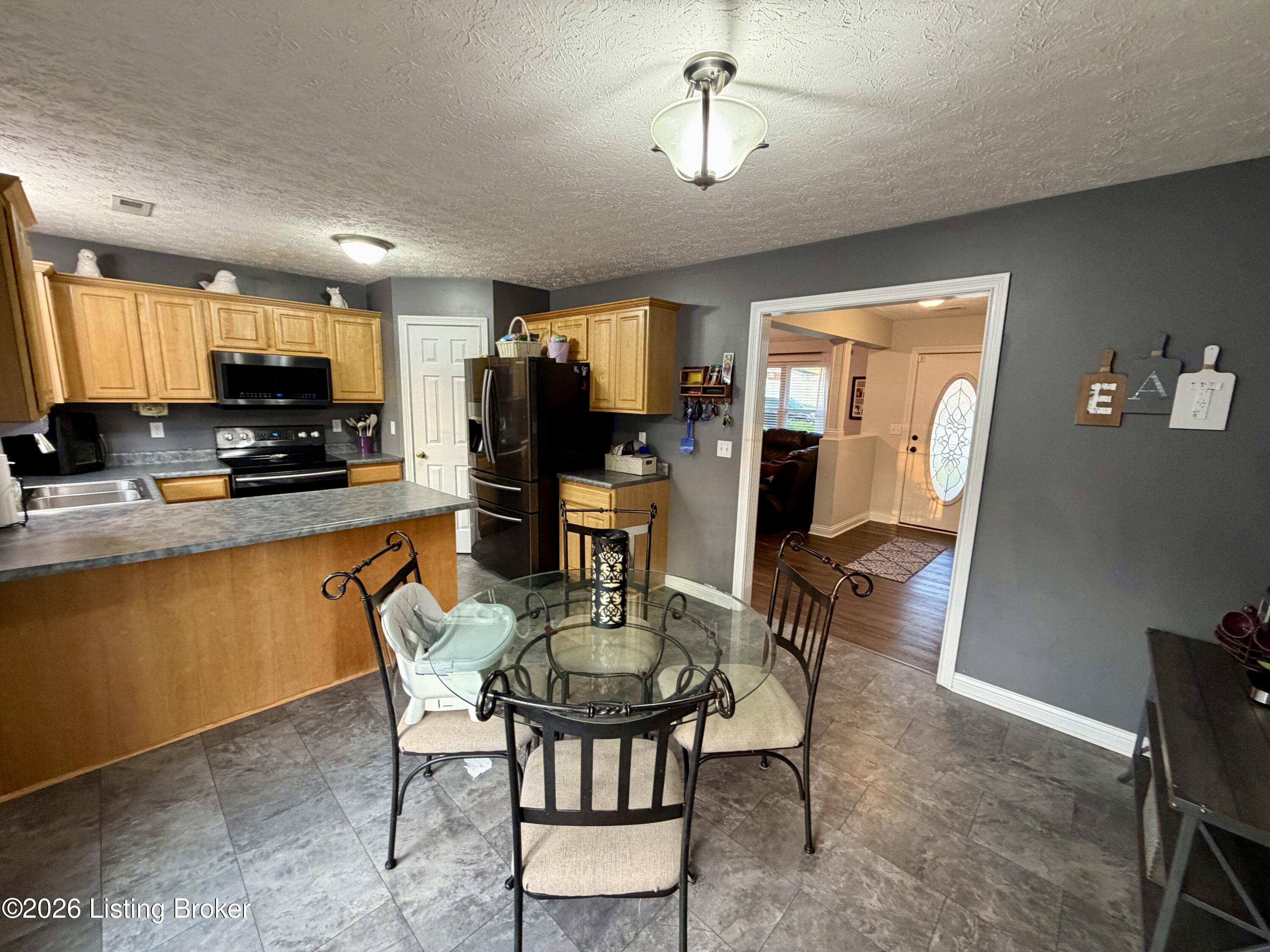 119 Tulip Dr Property Photo 12