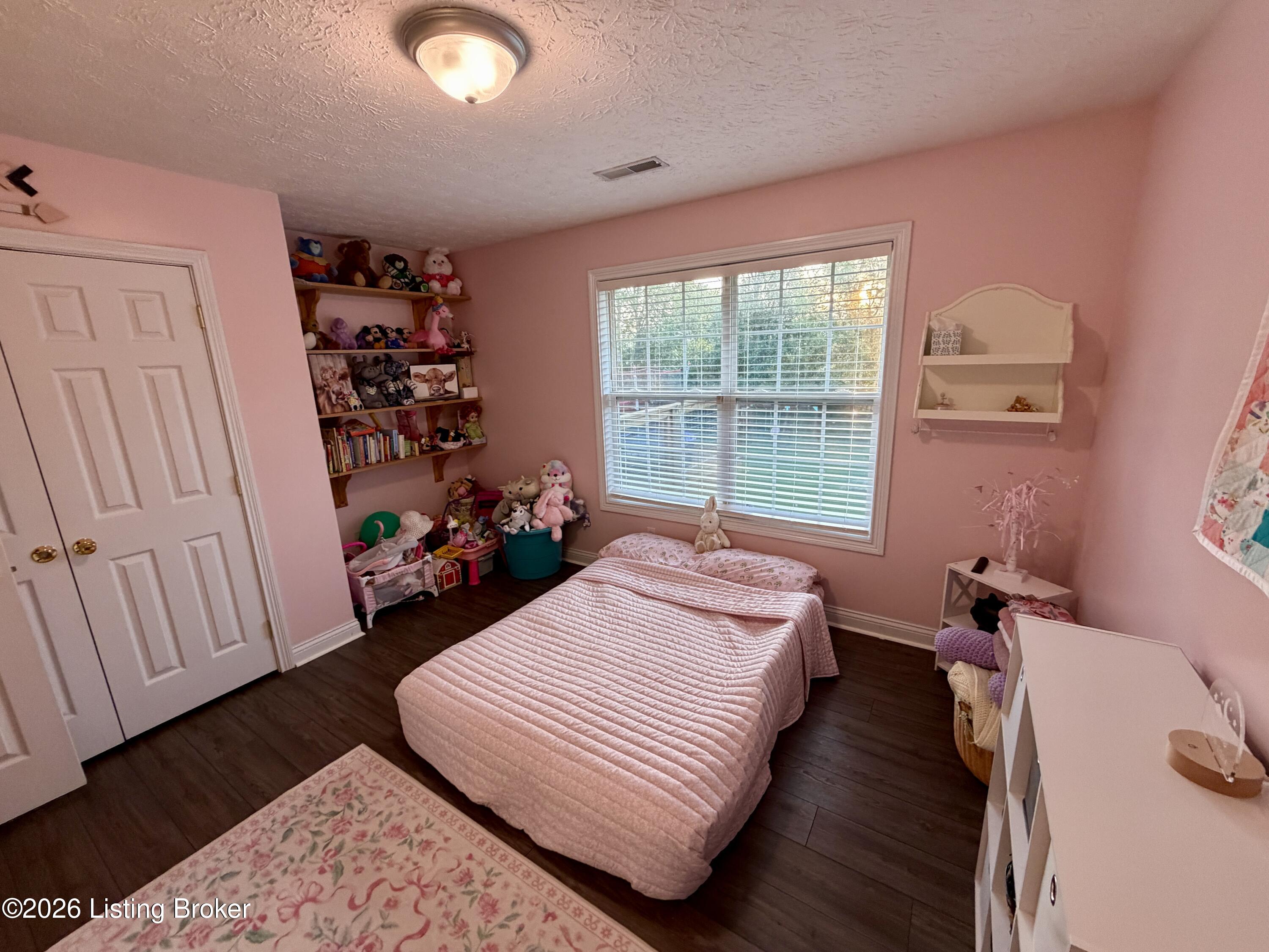 119 Tulip Dr Property Photo 25