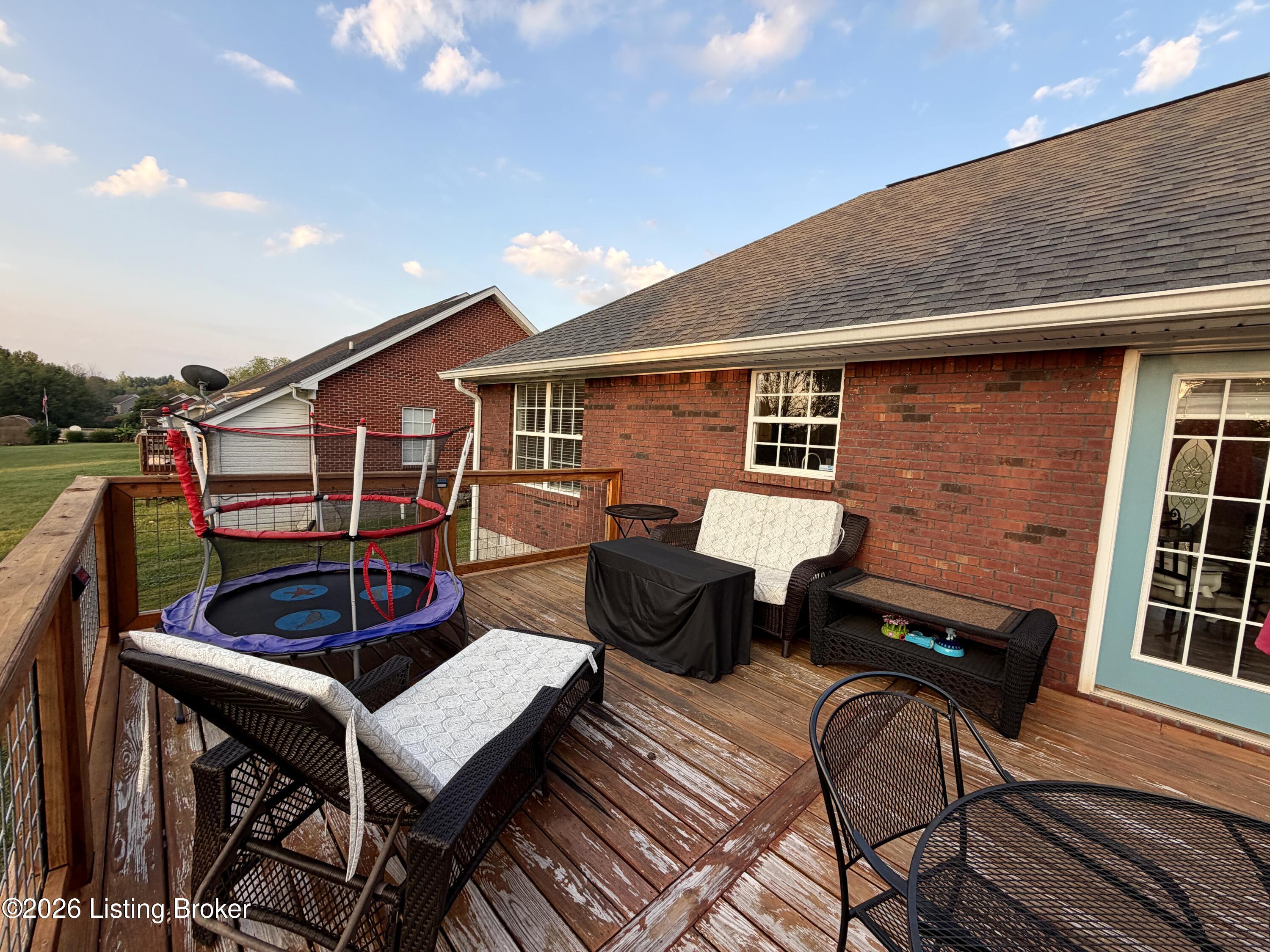 119 Tulip Dr Property Photo 29