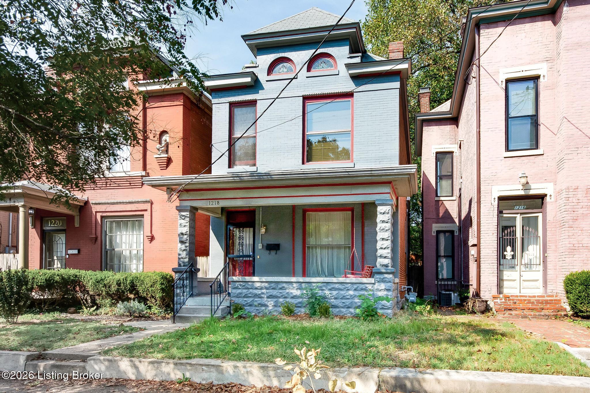 1218 S Floyd St Property Photo 1