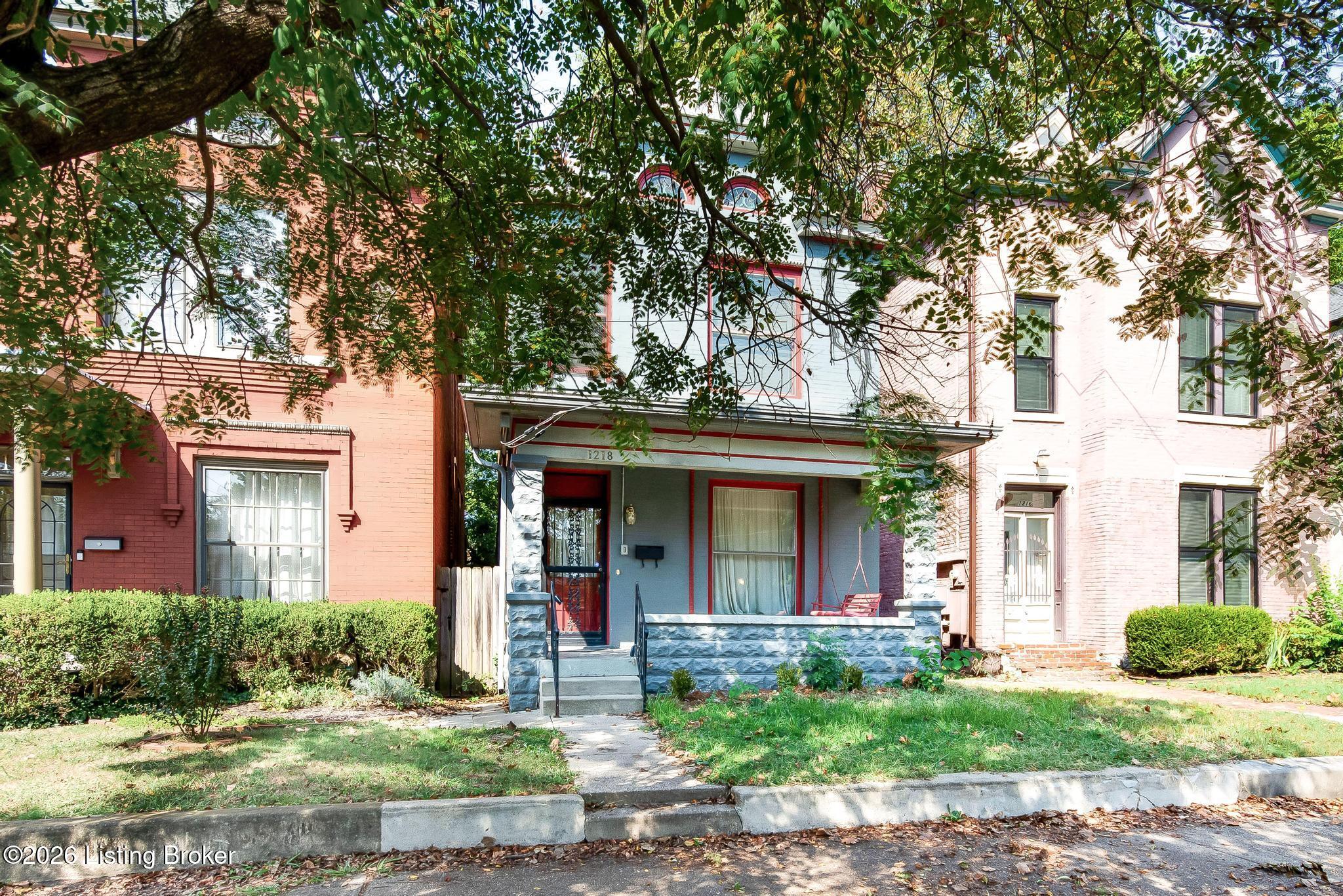 1218 S Floyd St Property Photo 3