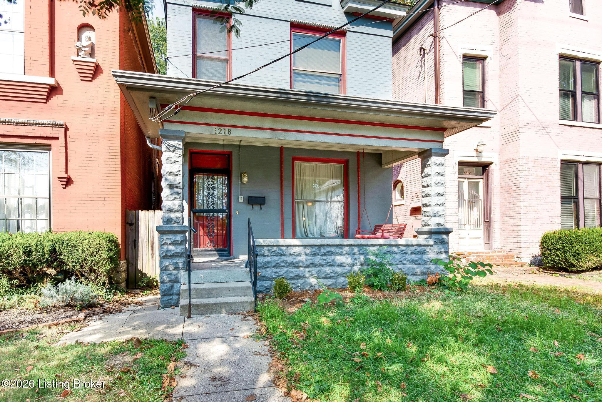 1218 S Floyd St Property Photo 4