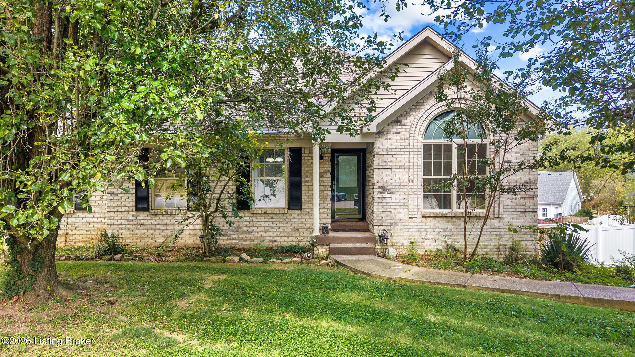 805 Auburn Oaks Dr Property Photo 1