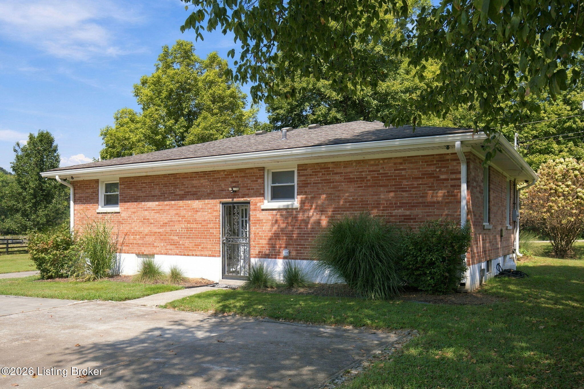12402 Saw Mill Rd Property Photo 44