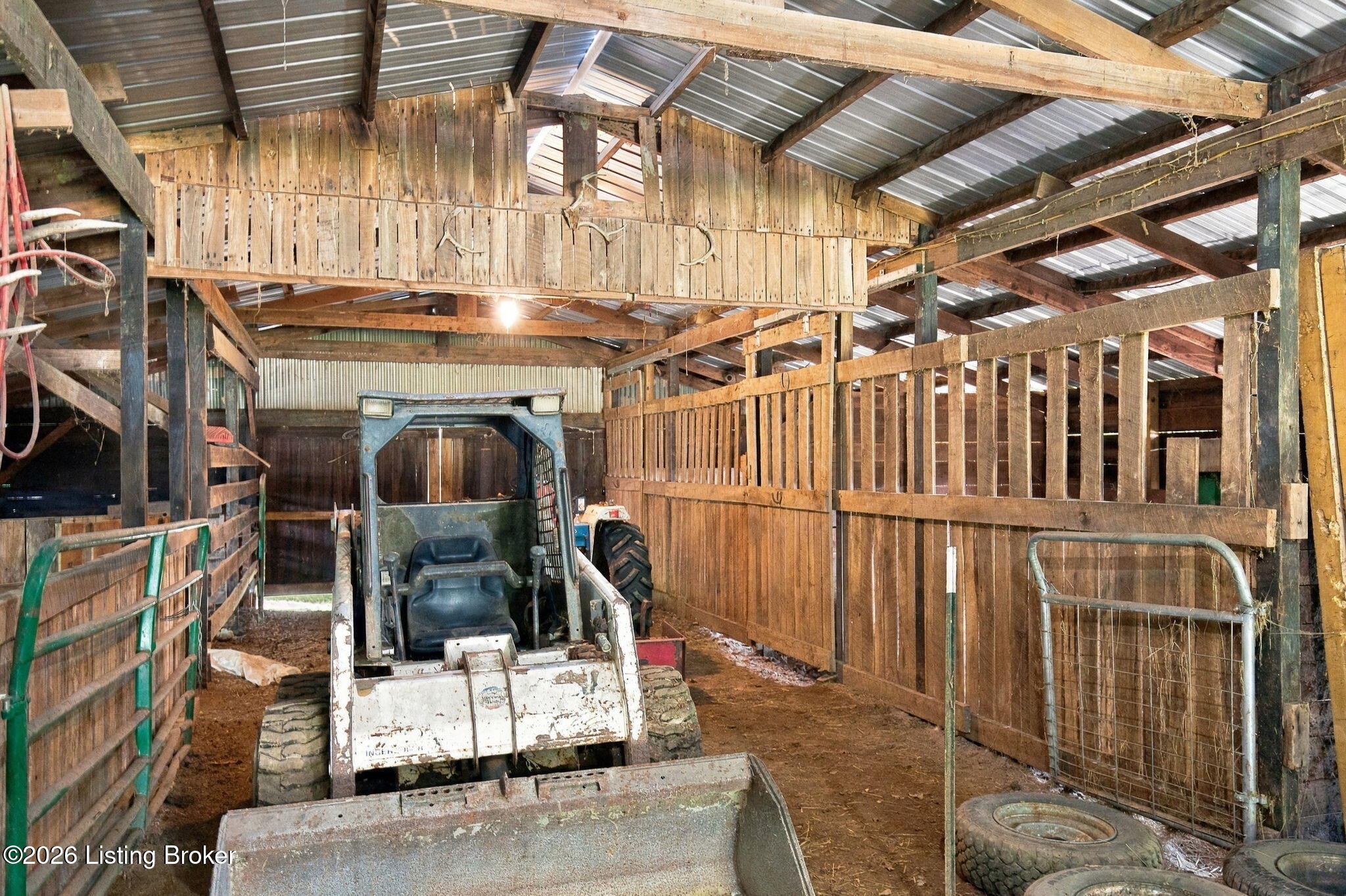 12402 Saw Mill Rd Property Photo 54