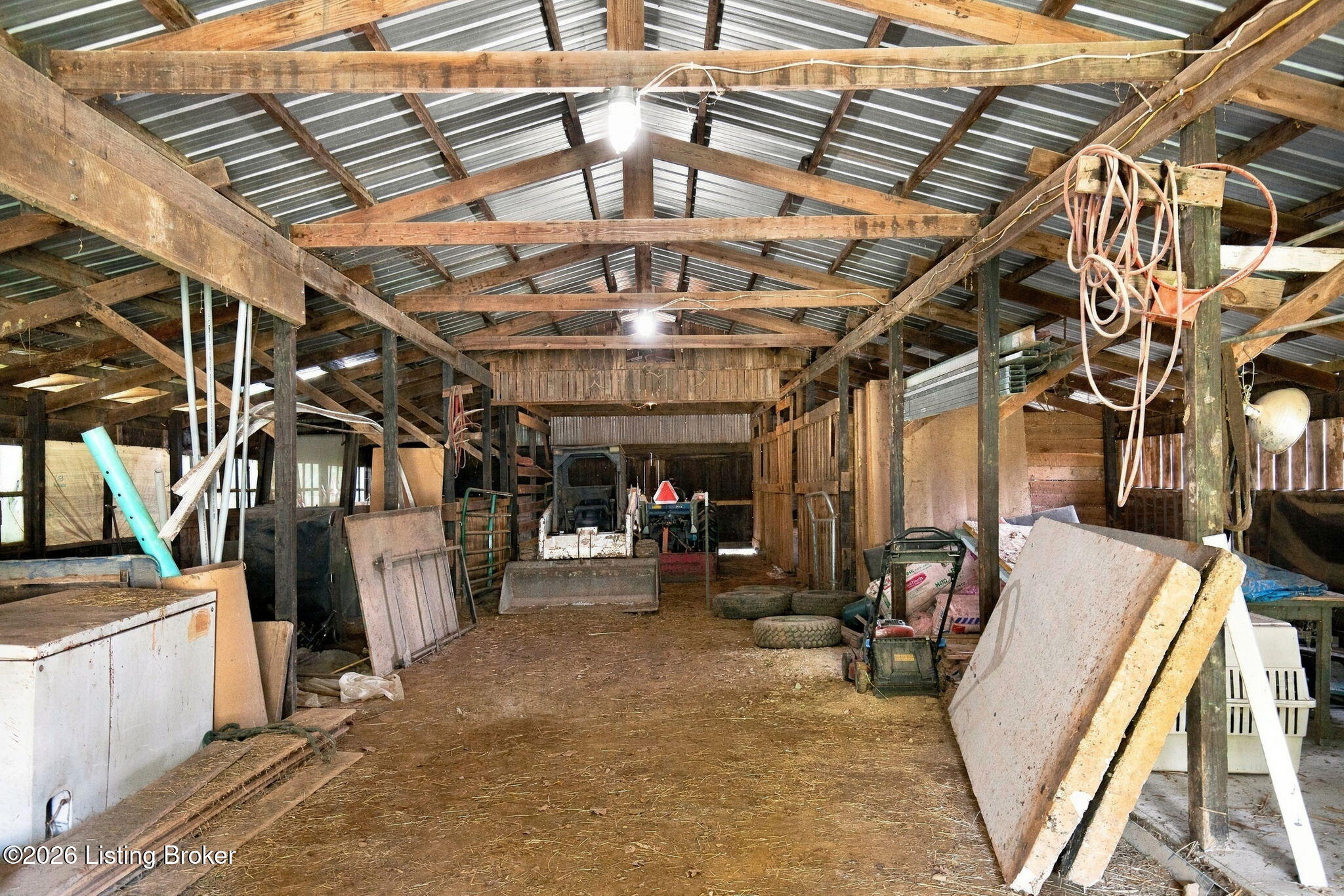 12402 Saw Mill Rd Property Photo 56