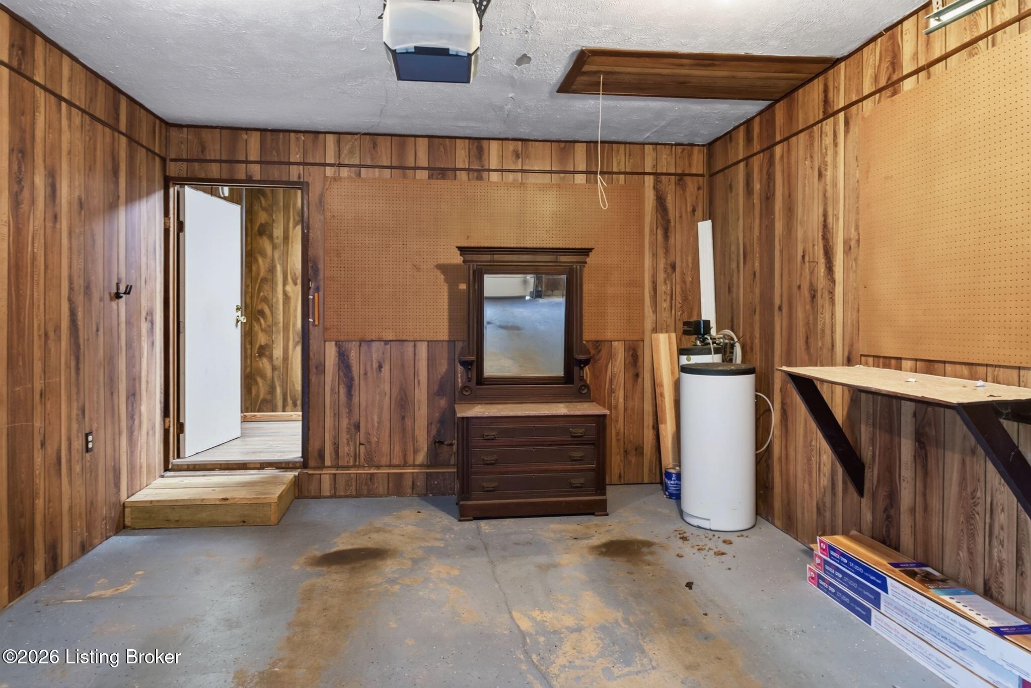410 Mouser St Property Photo 33