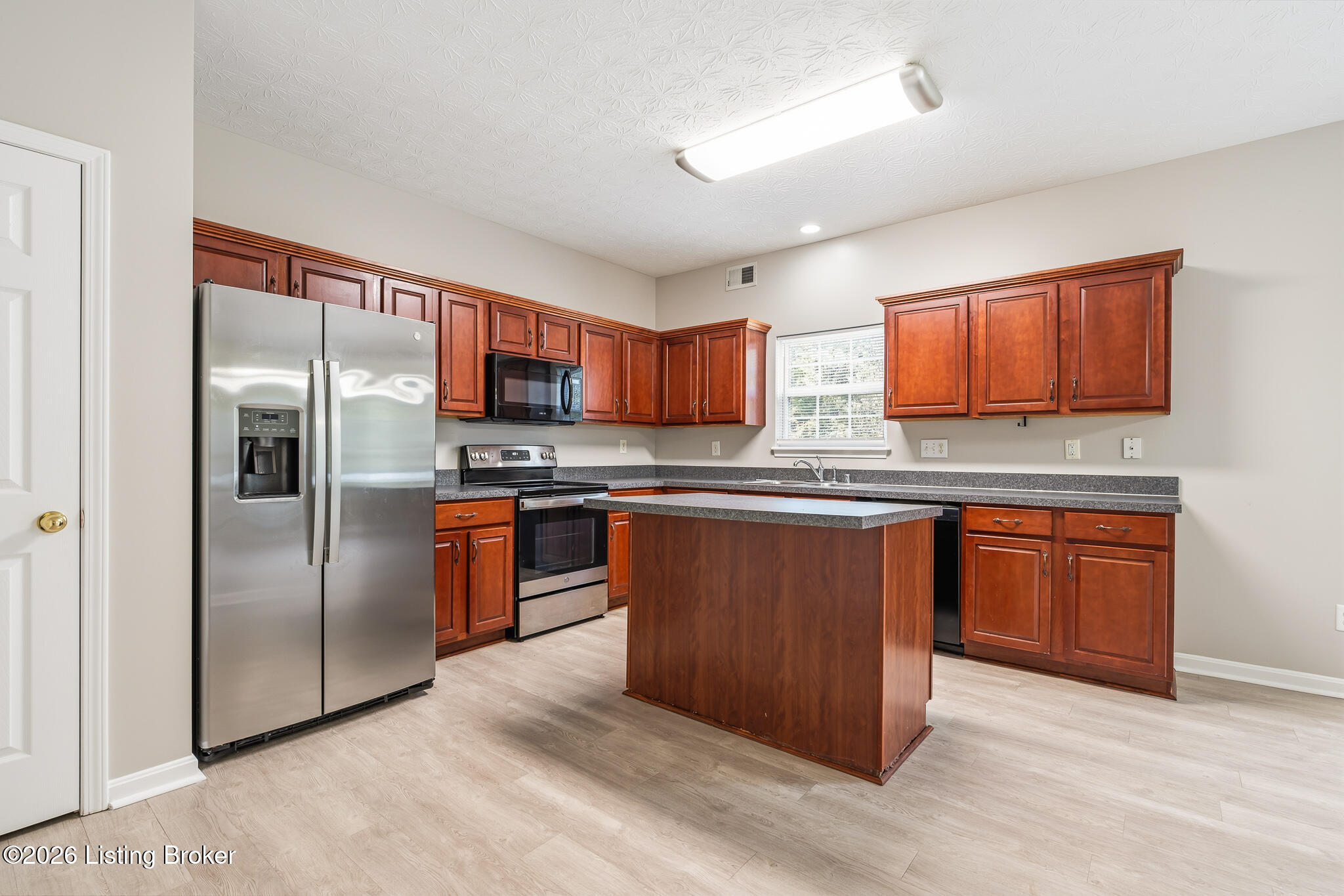 17834 Birch Bend Cir Property Photo 12