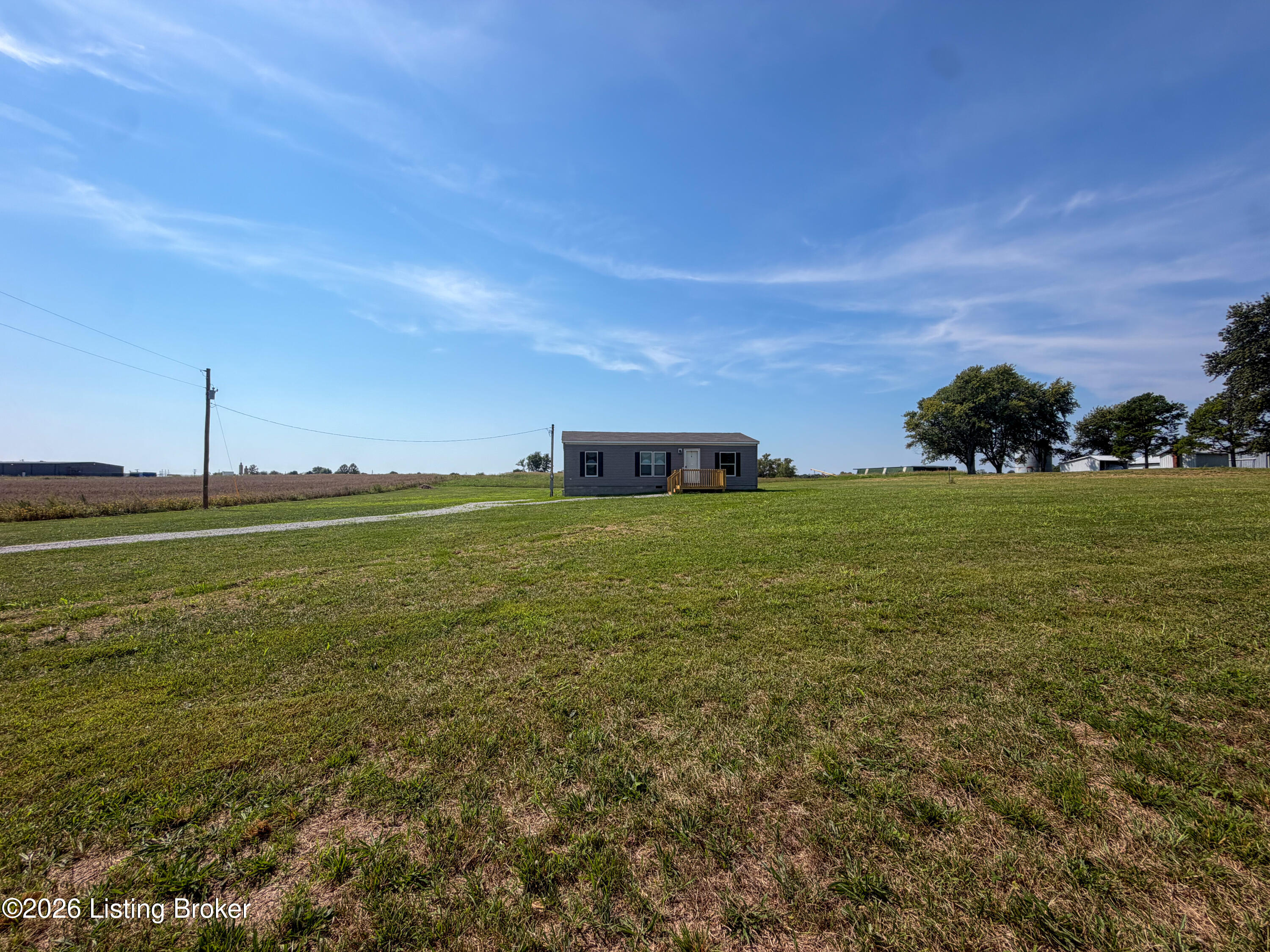 2059 Us-60 Property Photo 4