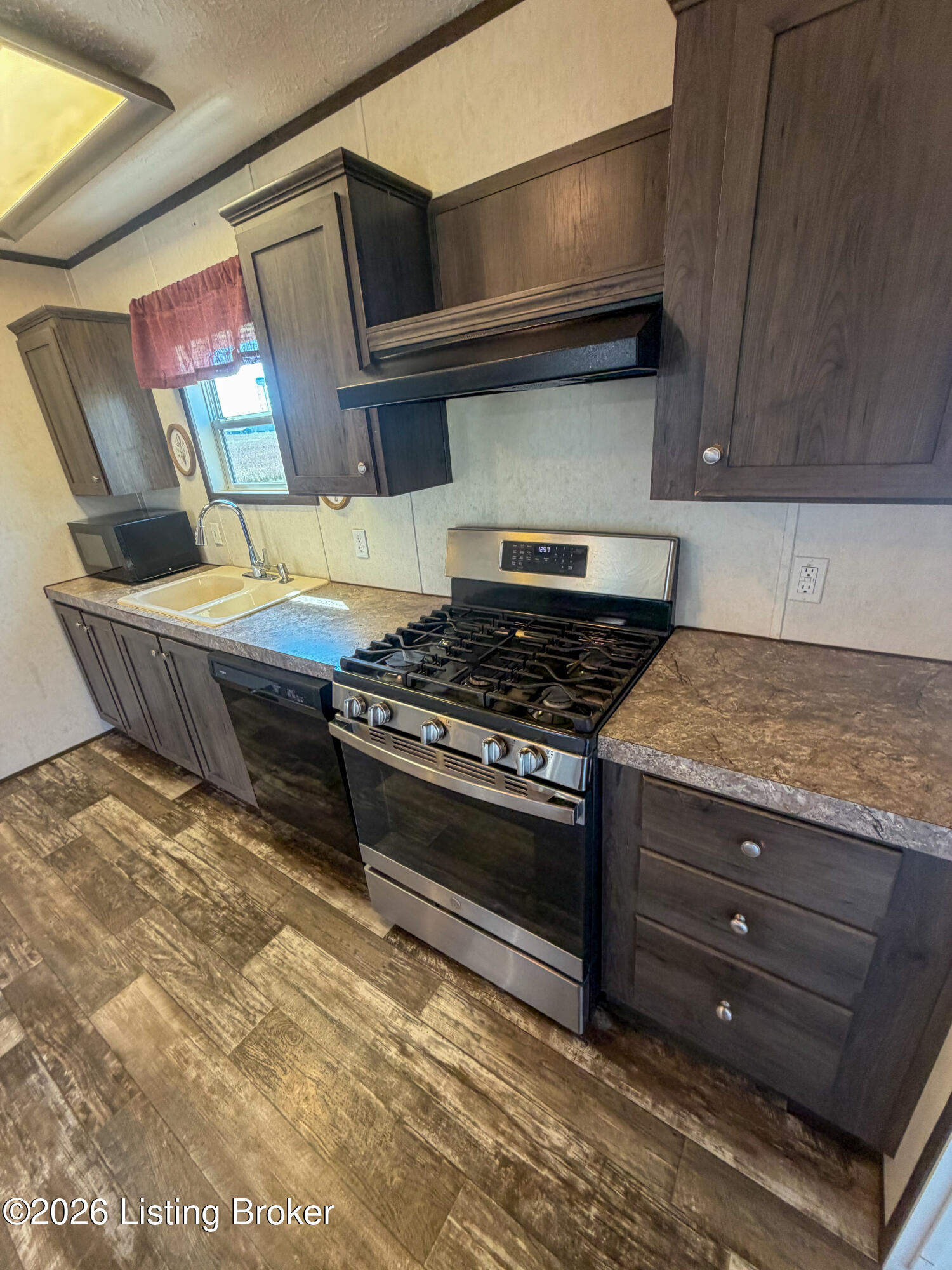2059 Us-60 Property Photo 24